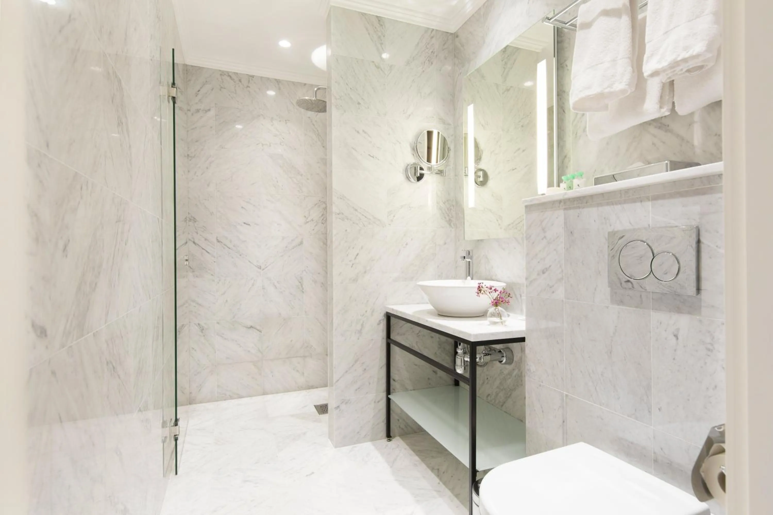 Bathroom in Elite Hotel Adlon