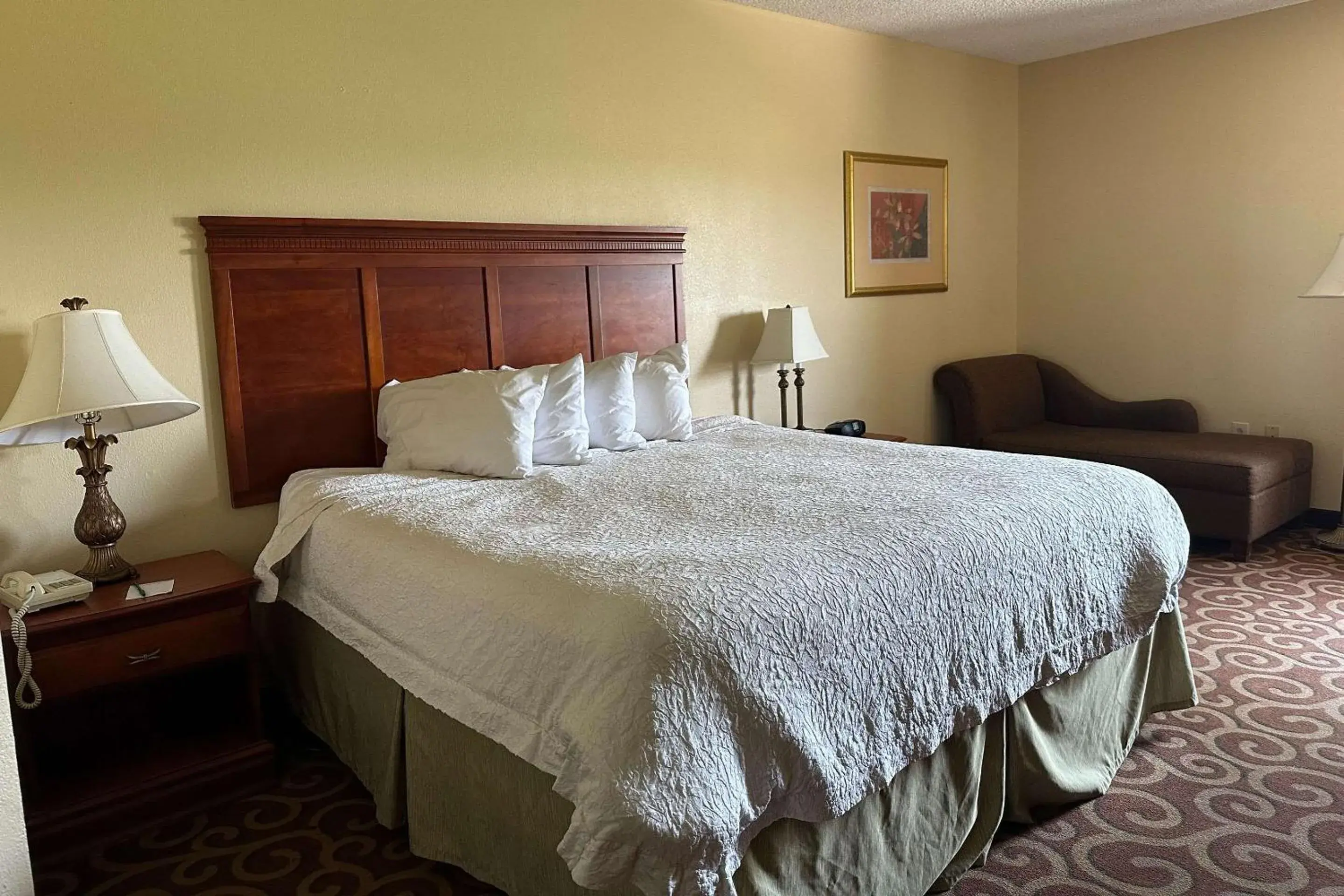 Bedroom, Bed in SureStay Plus Hotel by Best Western Norman Bedroom, Bed in SureStay Plus Hotel by Best Western Norman