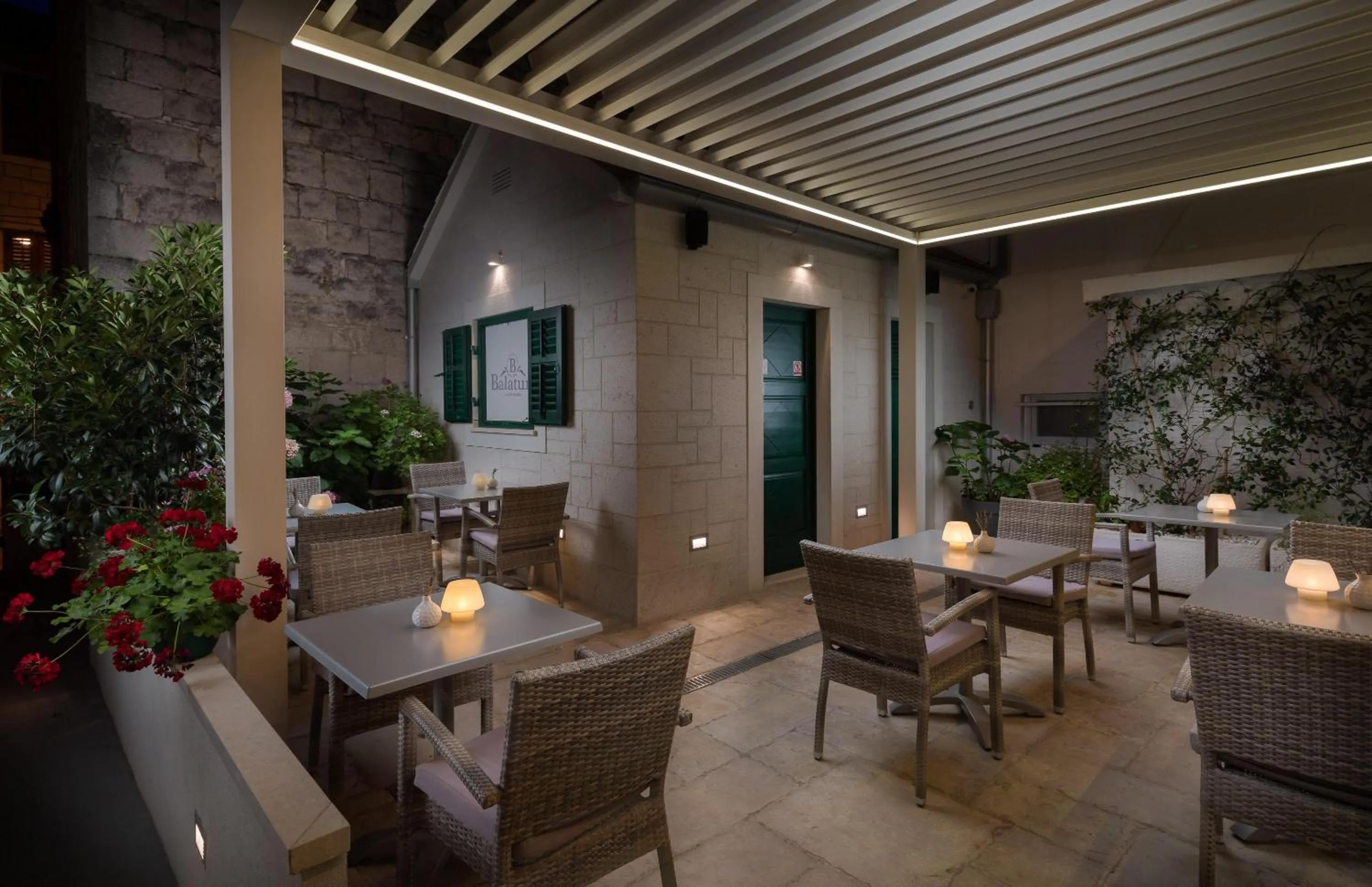 Patio in Balatura The Fine Bed&Breakfast Split