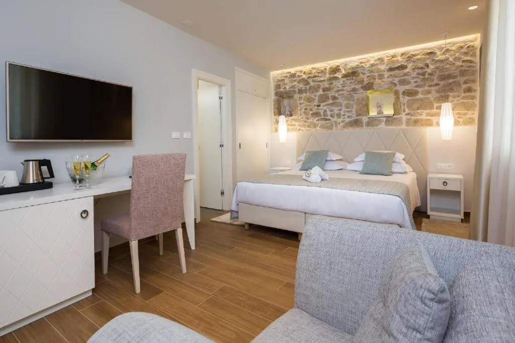 Coffee/tea facilities, Bed in Balatura The Fine Bed&Breakfast Split