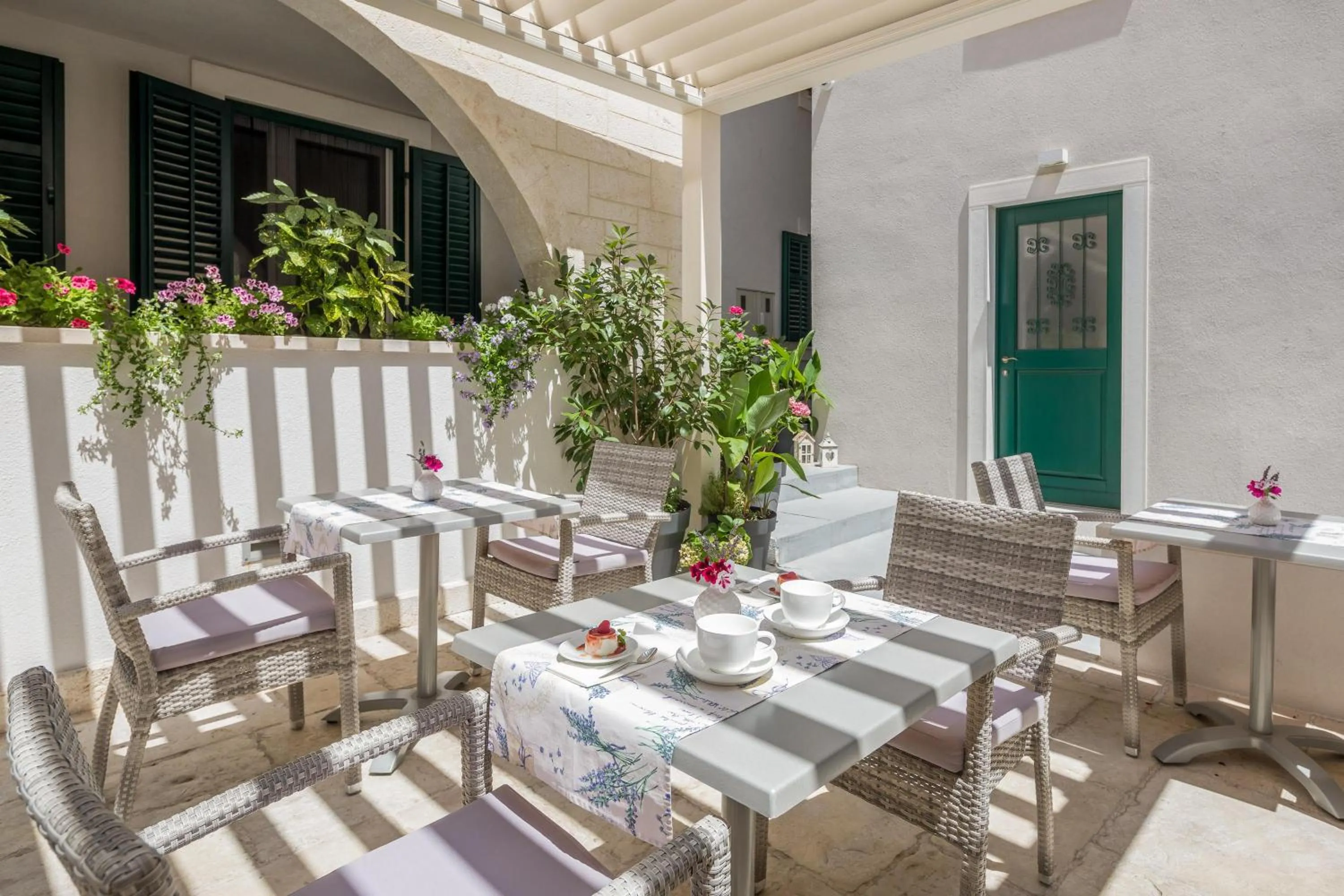 Patio in Balatura The Fine Bed&Breakfast Split