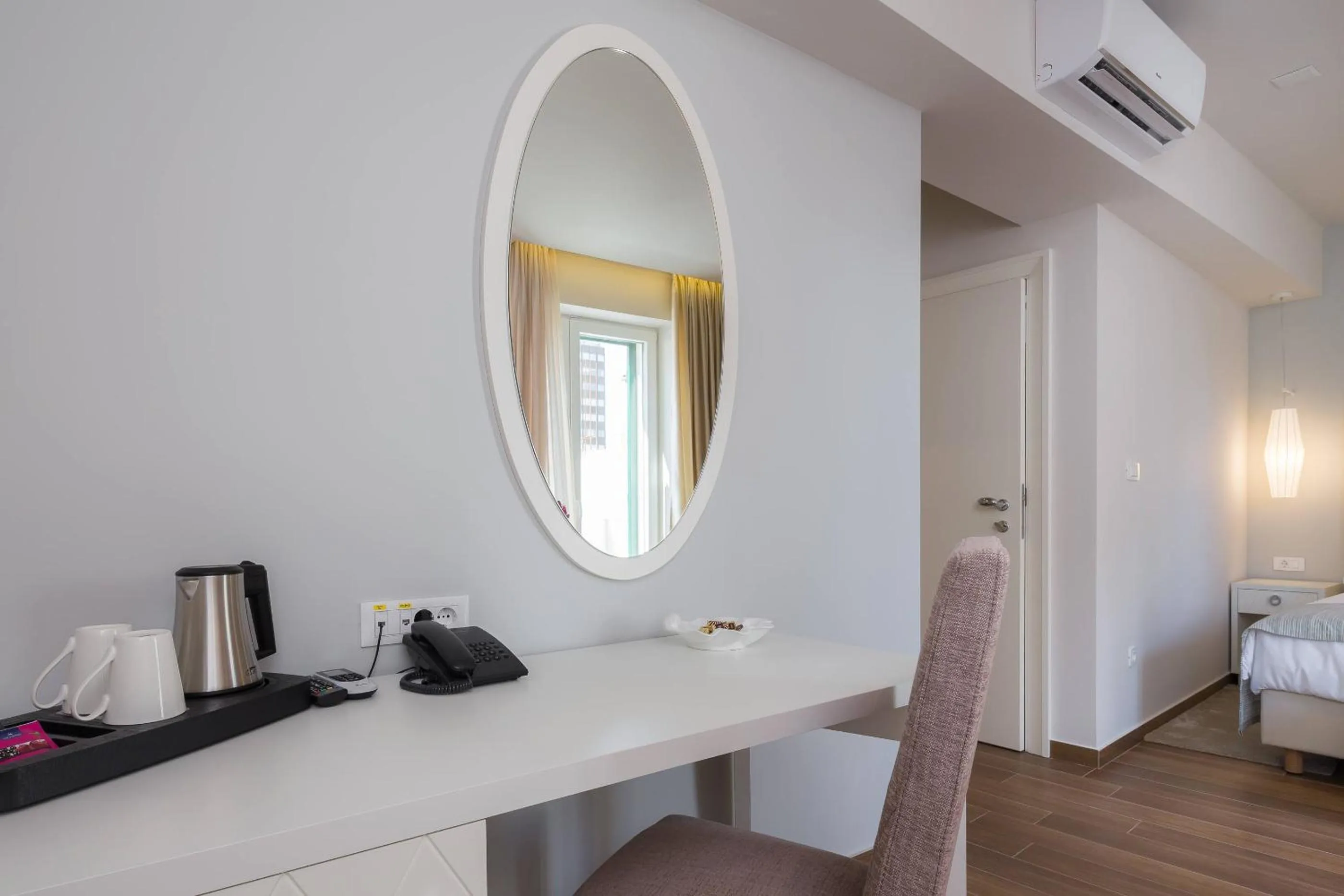 Coffee/tea facilities, Bed in Balatura The Fine Bed&Breakfast Split