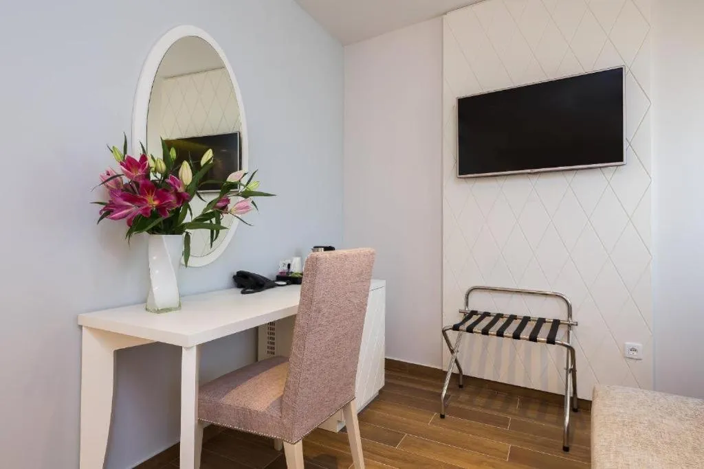 TV and multimedia in Balatura The Fine Bed&Breakfast Split