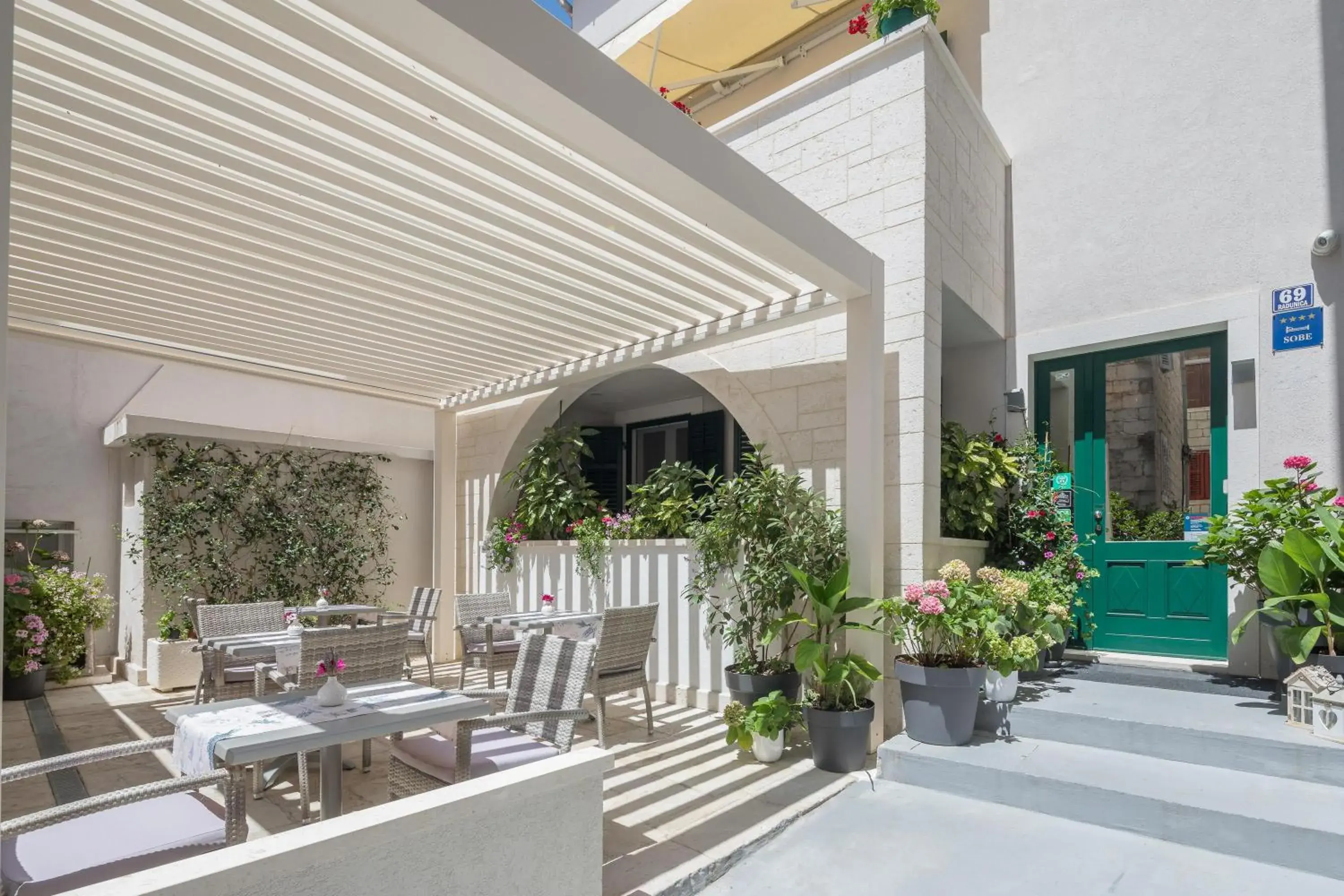 Property building in Balatura The Fine Bed&Breakfast Split Property building in Balatura The Fine Bed&Breakfast Split