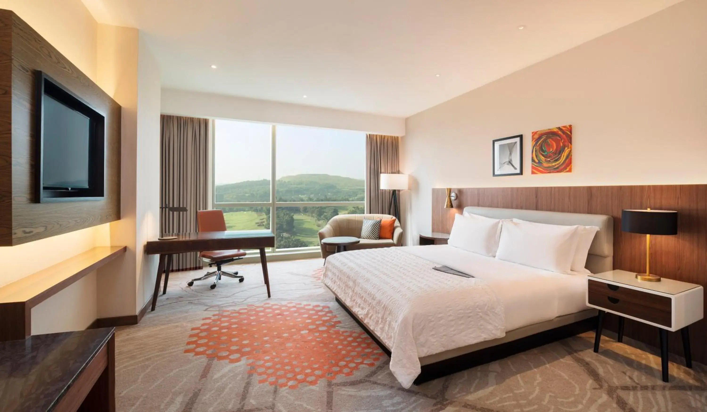 1 King Bed, Guest Room in Le Meridien Putrajaya 1 King Bed, Guest Room in Le Meridien Putrajaya