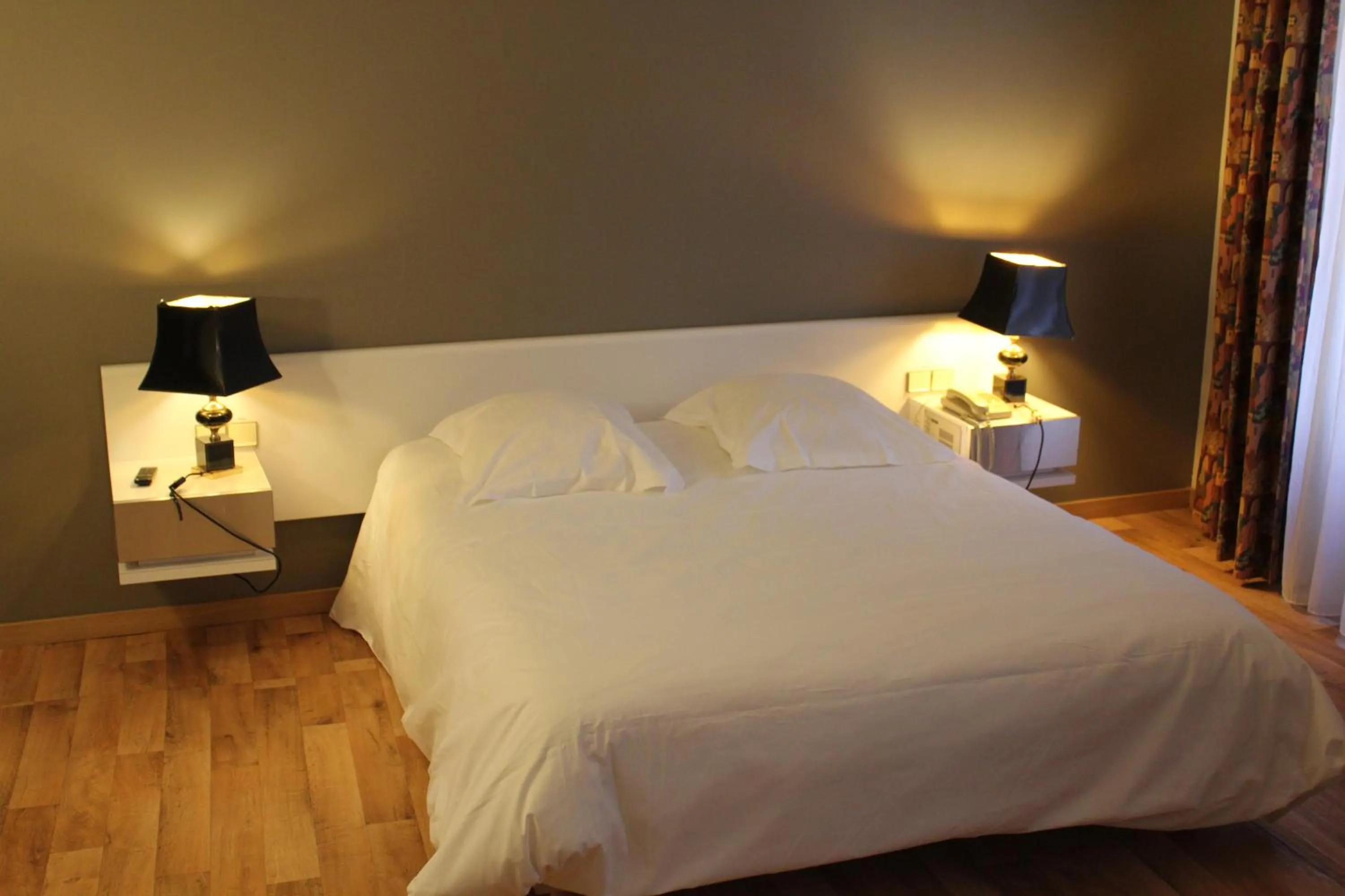 Bedroom, Bed in Hôtel Au Pavillon du Frêne