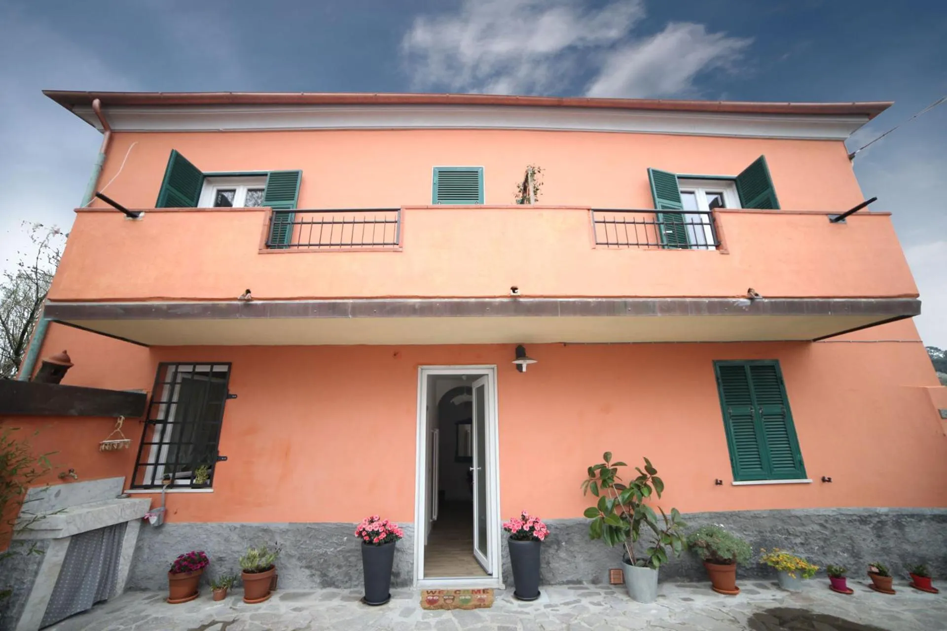 Facade/entrance in B&B Agorà Sarzana