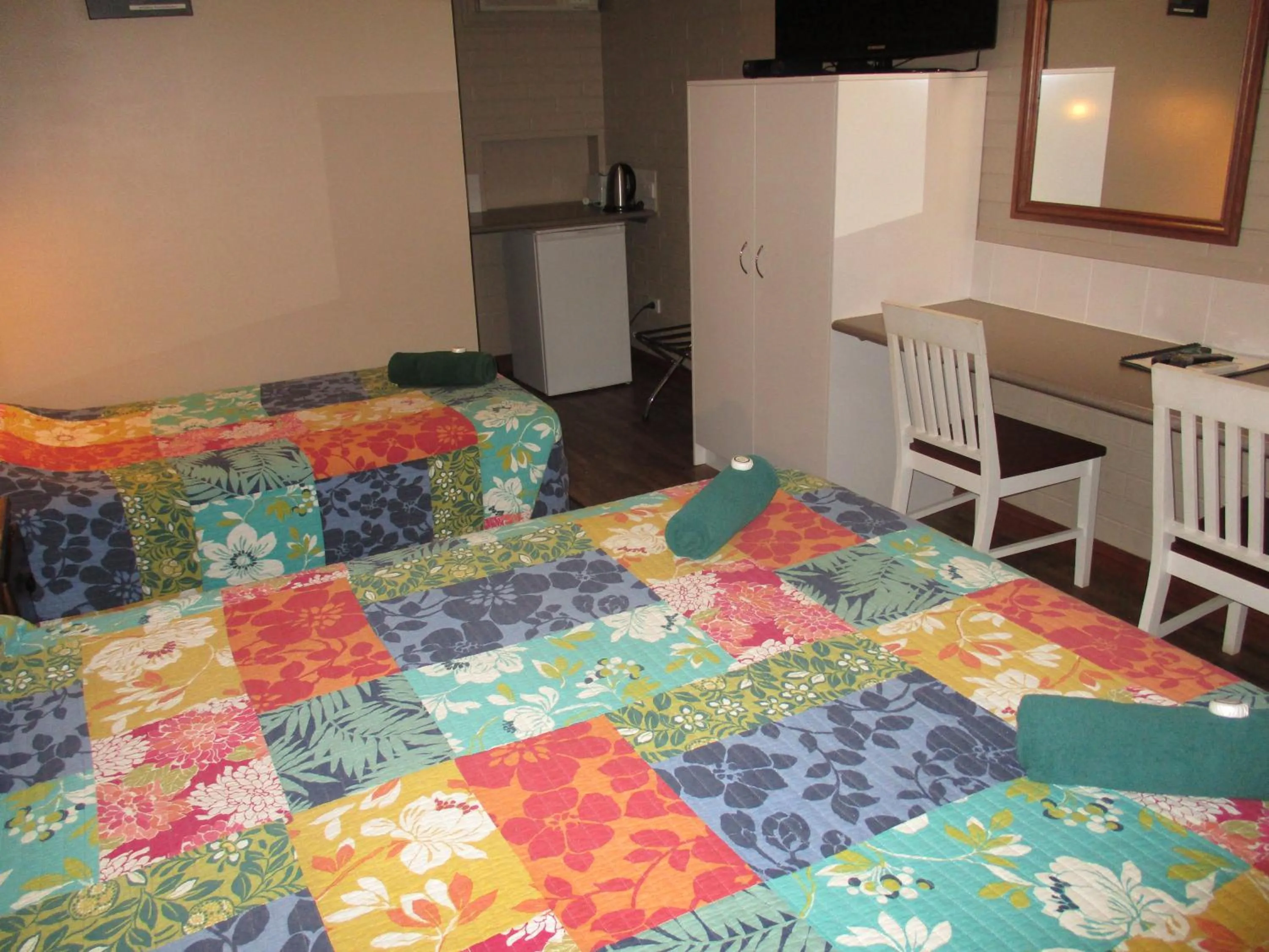 Bedroom, Bed in Barcaldine Country Motor Inn