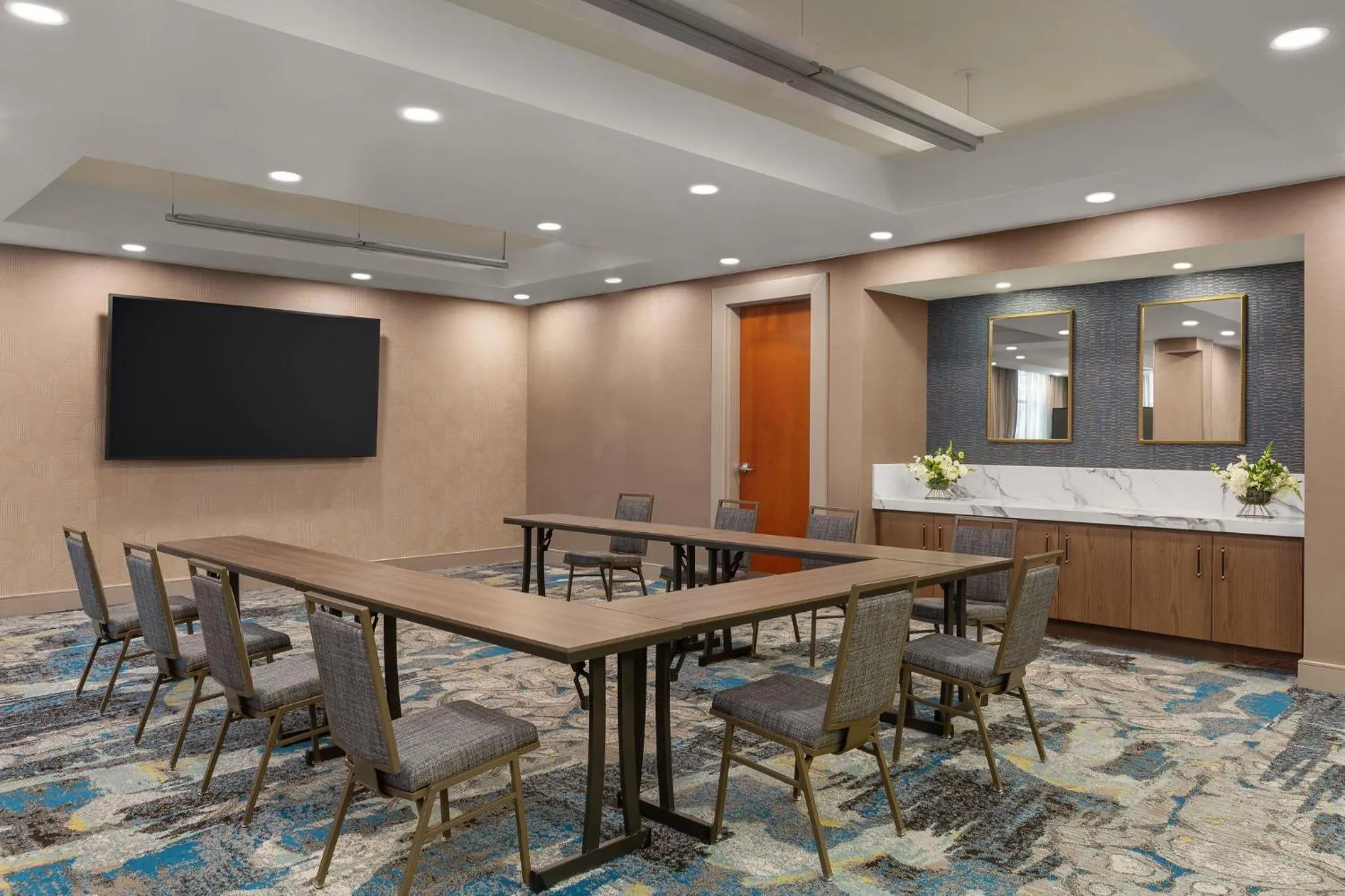 Meeting/conference room in Hotel Indigo Columbus Architectural Center by IHG