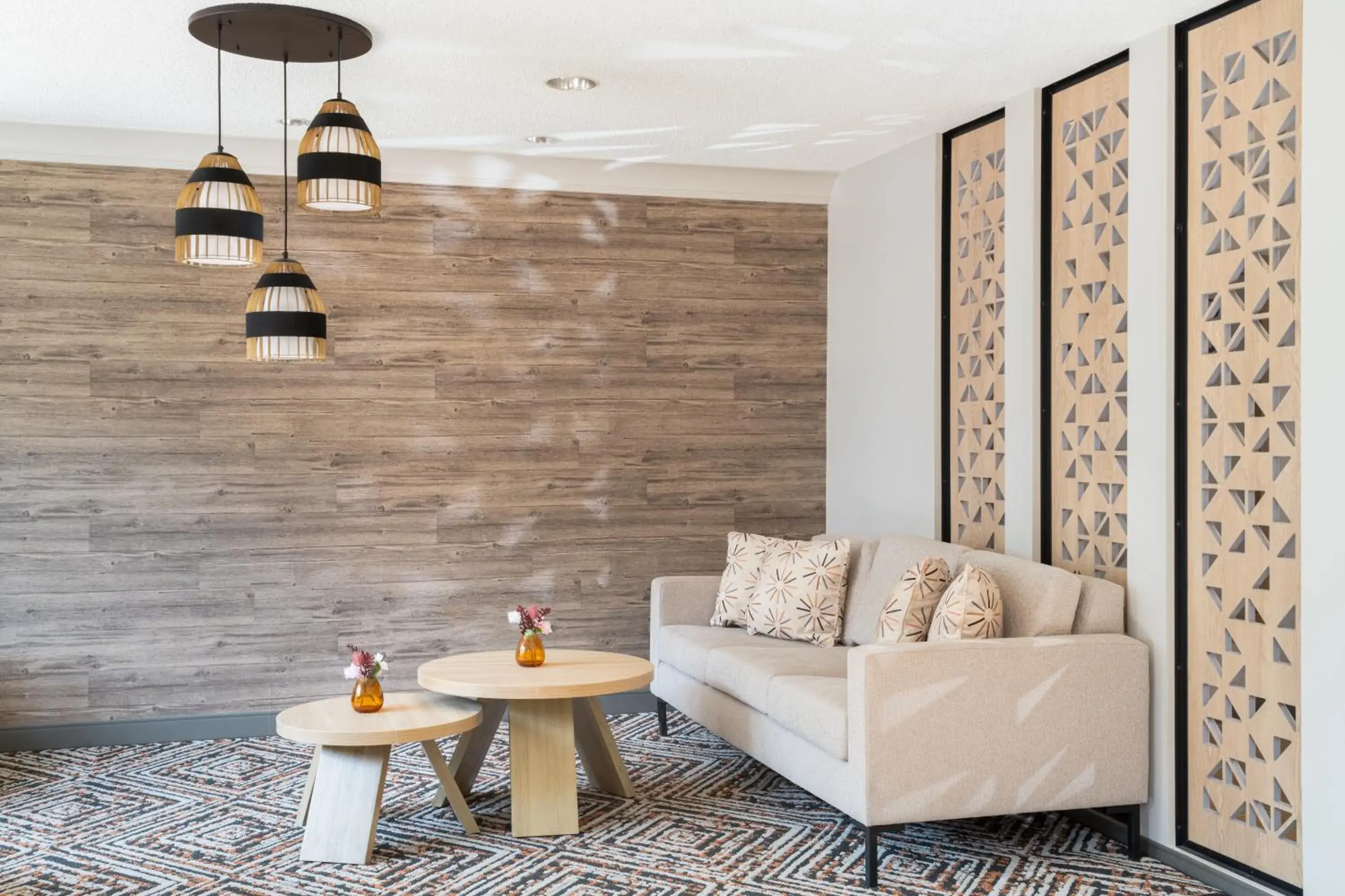 Lobby or reception in Candlewood Suites Eagan - Mall of America Area by IHG Lobby or reception in Candlewood Suites Eagan - Mall of America Area by IHG