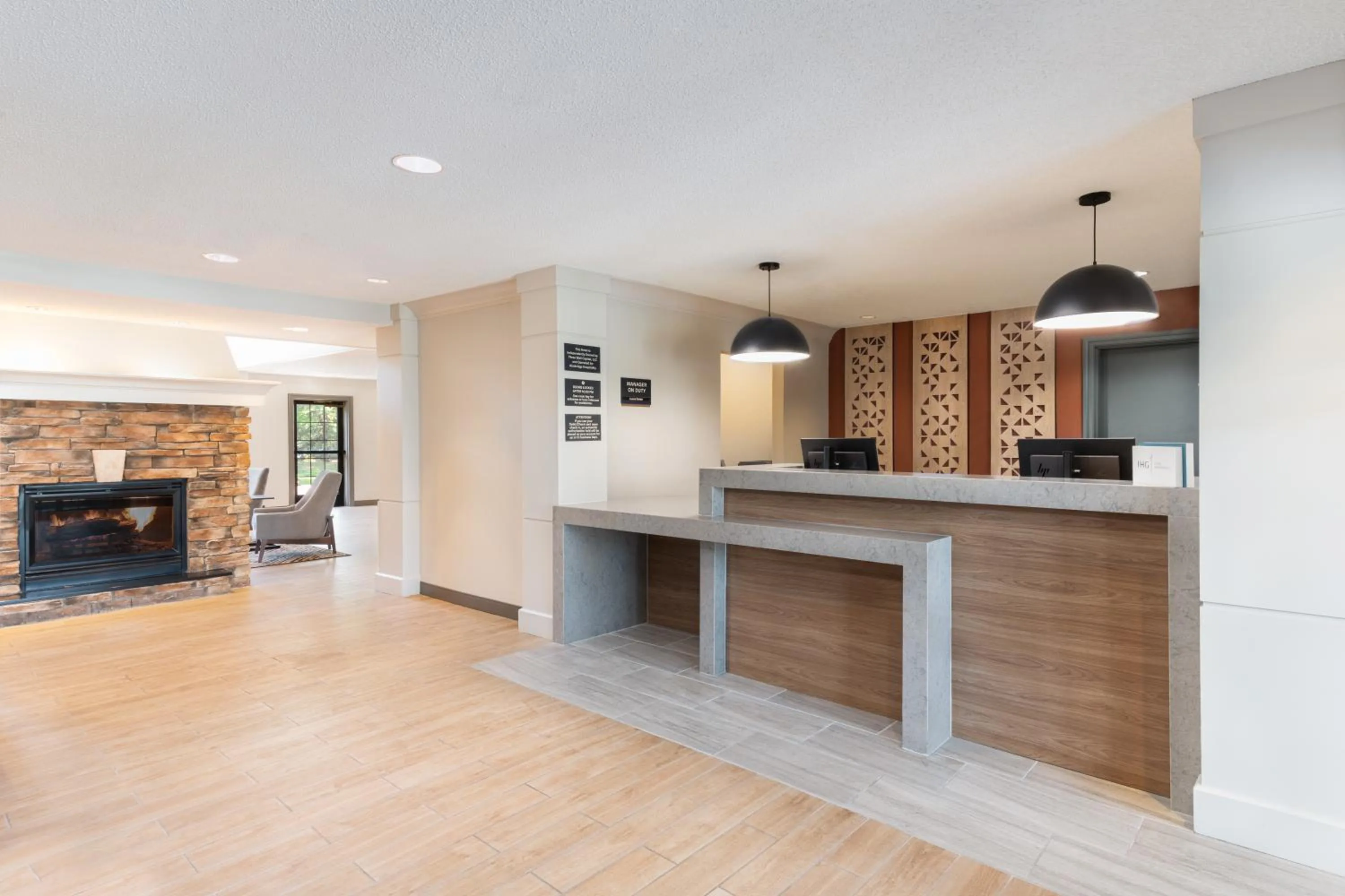 Lobby or reception in Candlewood Suites Eagan - Mall of America Area by IHG