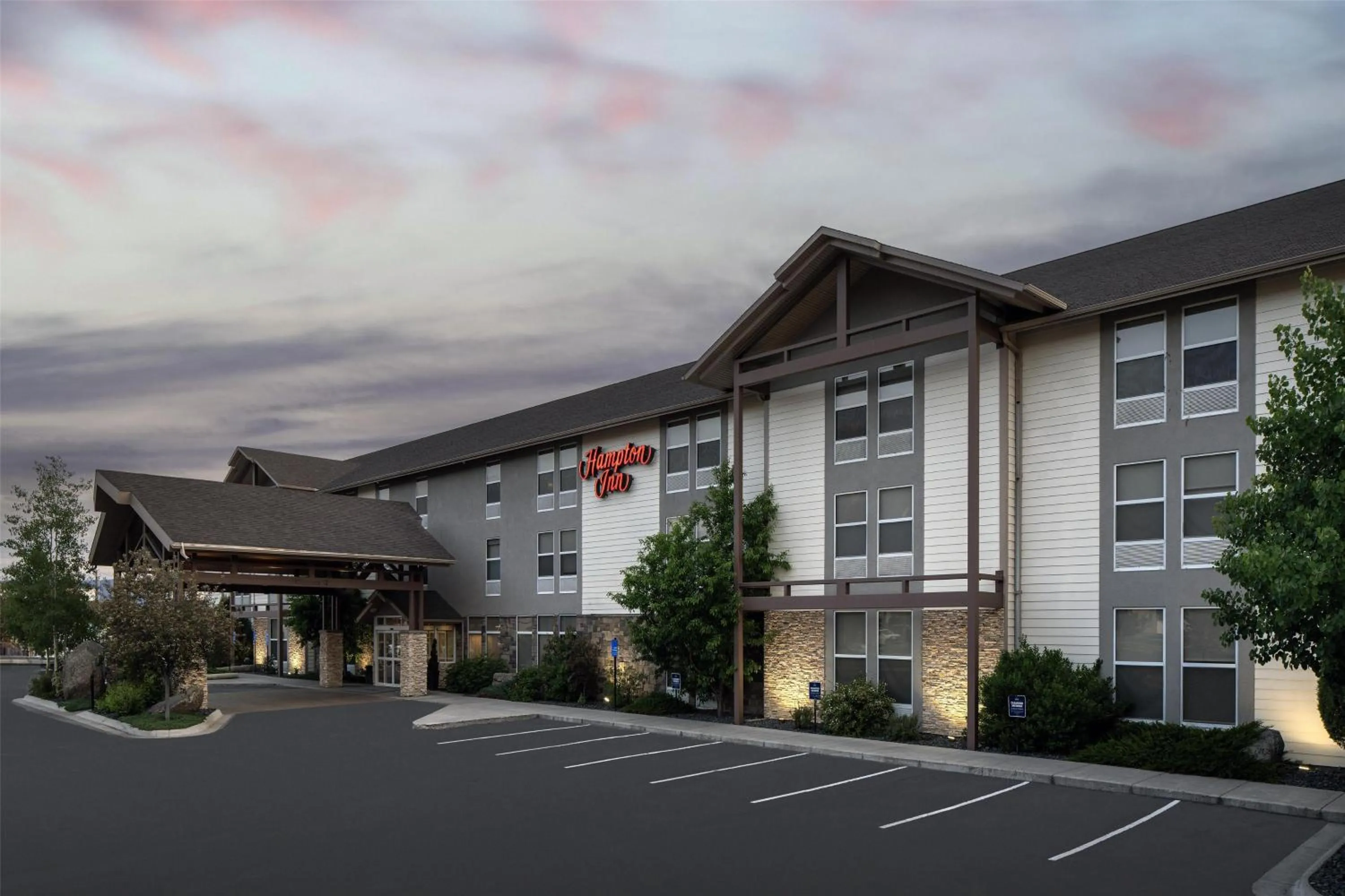 Property building in Hampton Inn Butte