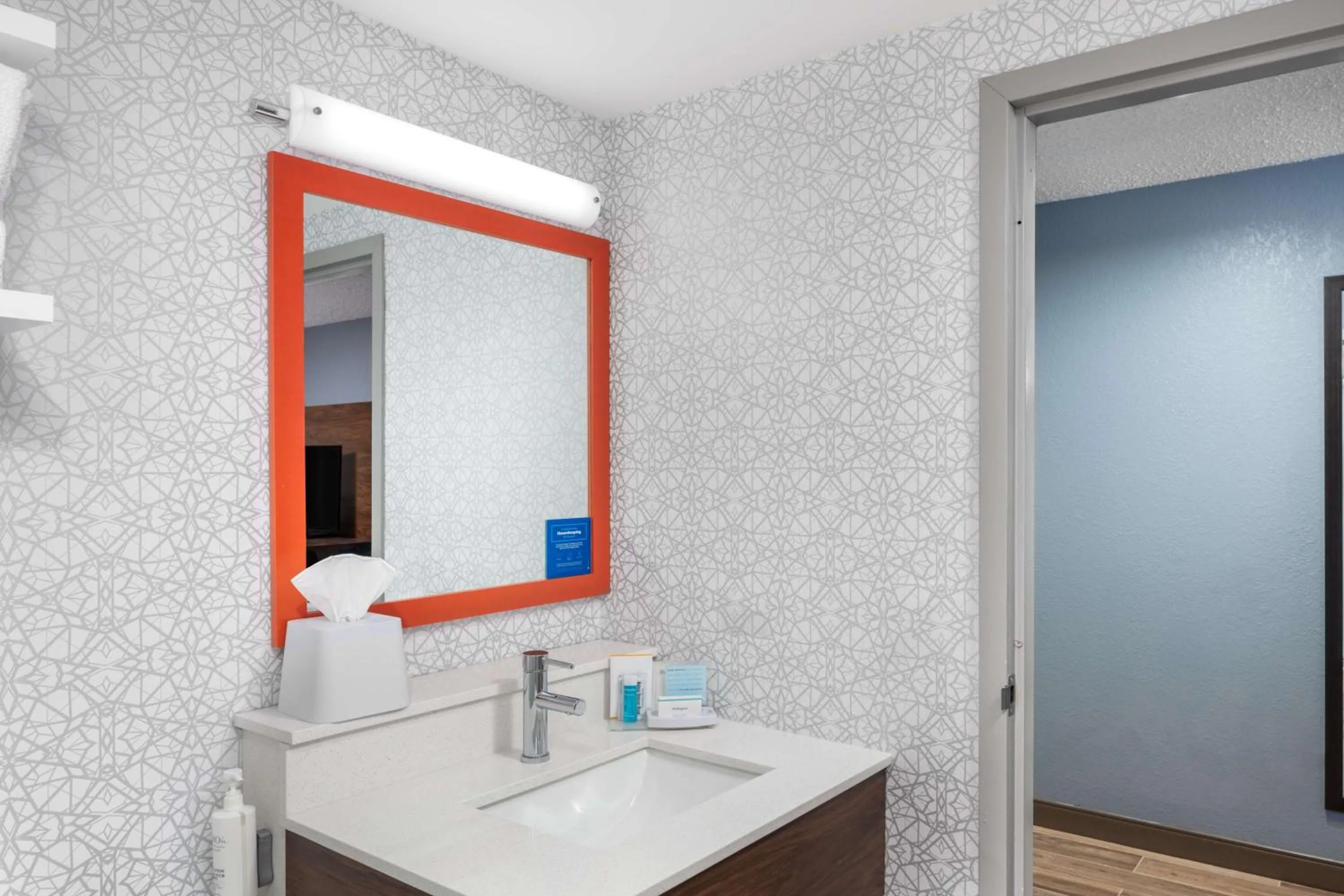 Bathroom in Hampton Inn Joliet-Plainfield I-55