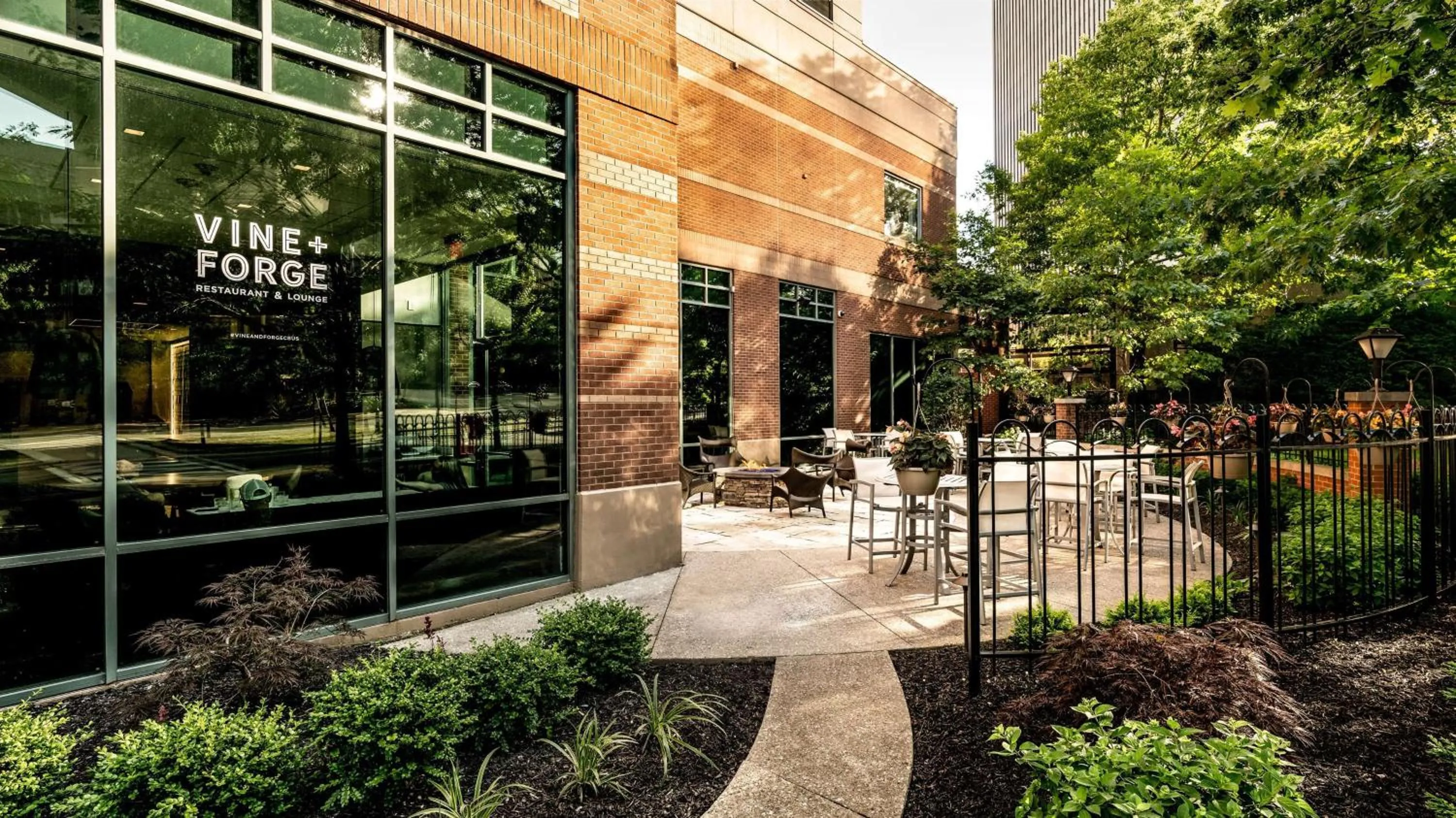 Property building in Sonesta Columbus Downtown