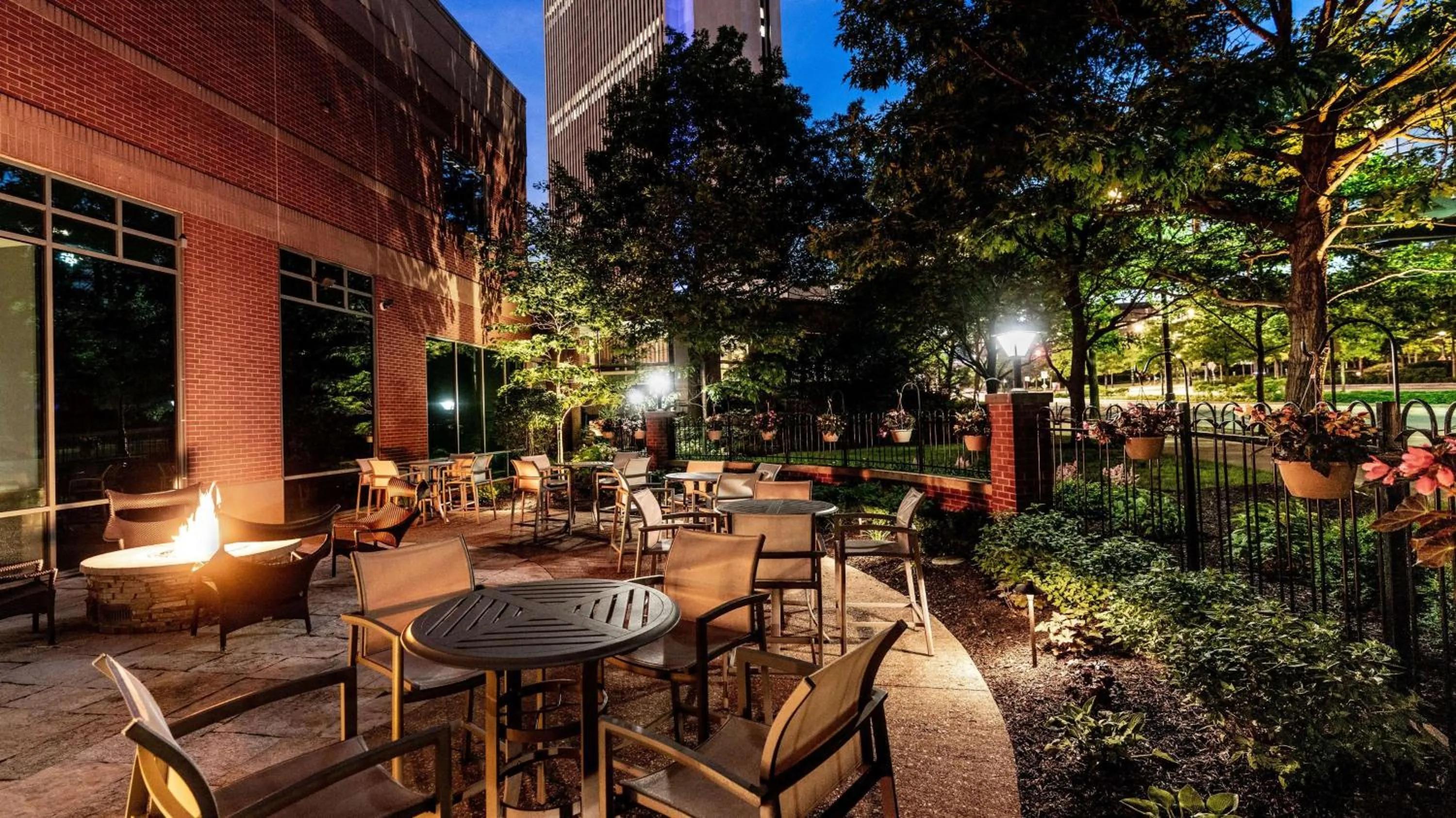 Property building in Sonesta Columbus Downtown