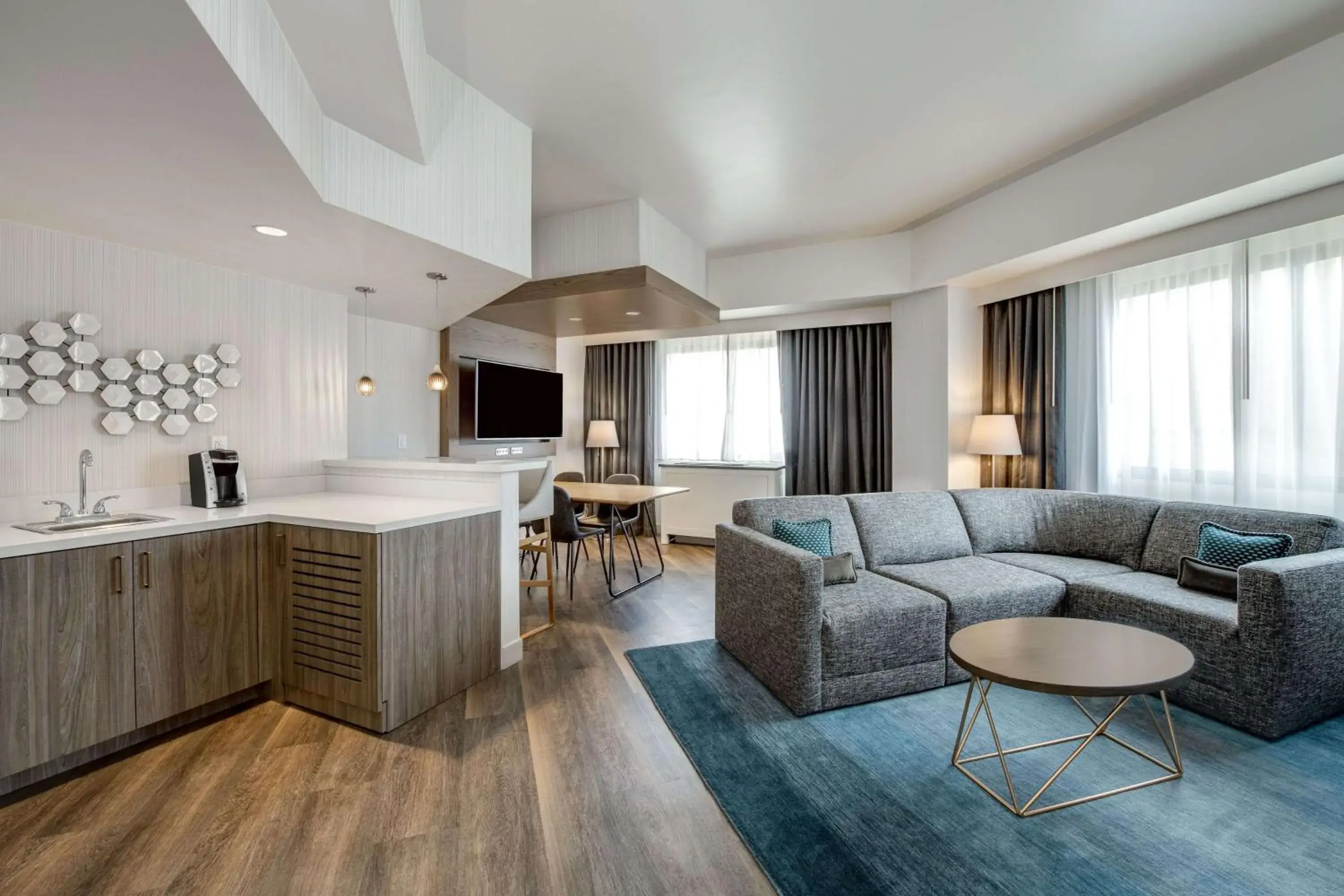 Photo of the whole room in Sonesta Columbus Downtown Photo of the whole room in Sonesta Columbus Downtown