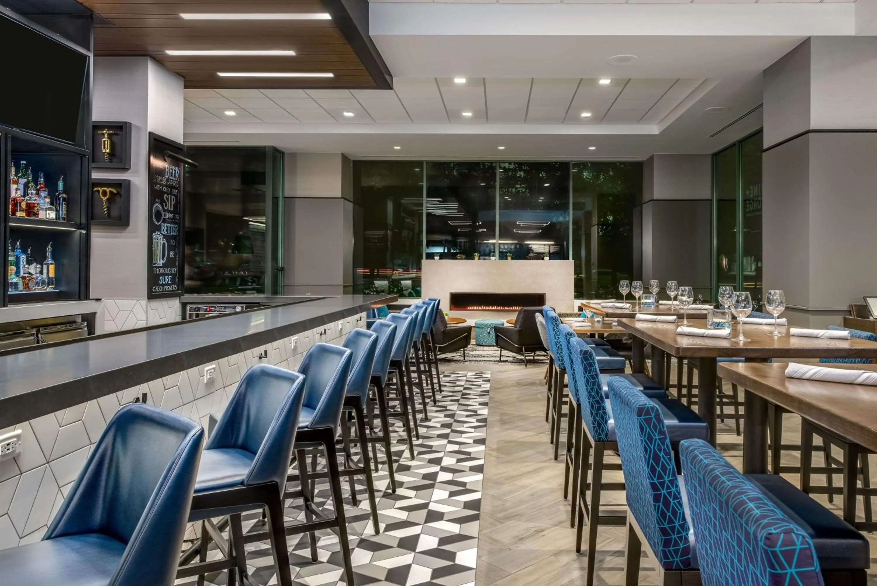 Restaurant/places to eat in Sonesta Columbus Downtown