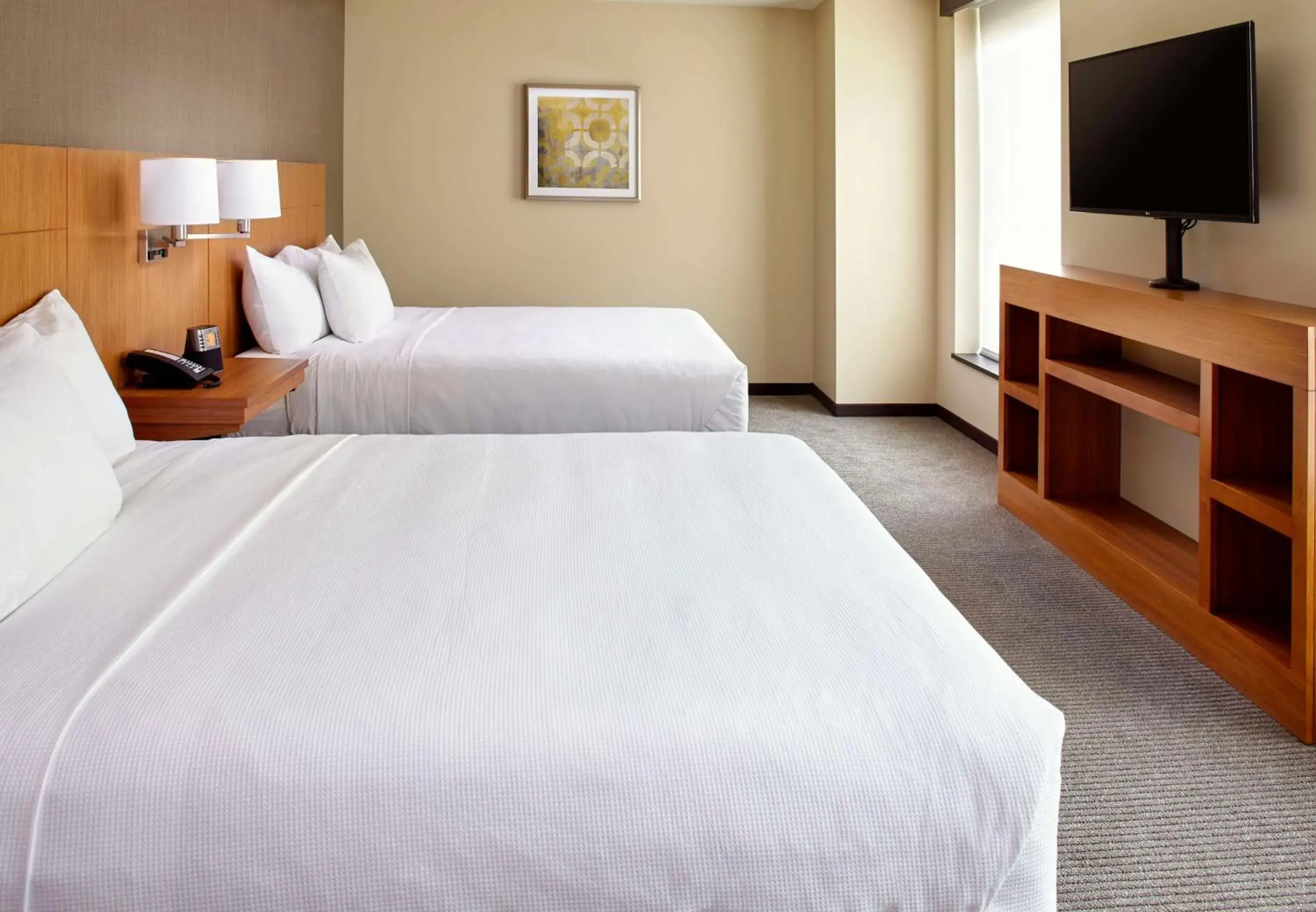 Photo of the whole room, Bed in Hyatt Place Cleveland/Lyndhurst/Legacy Village Photo of the whole room, Bed in Hyatt Place Cleveland/Lyndhurst/Legacy Village