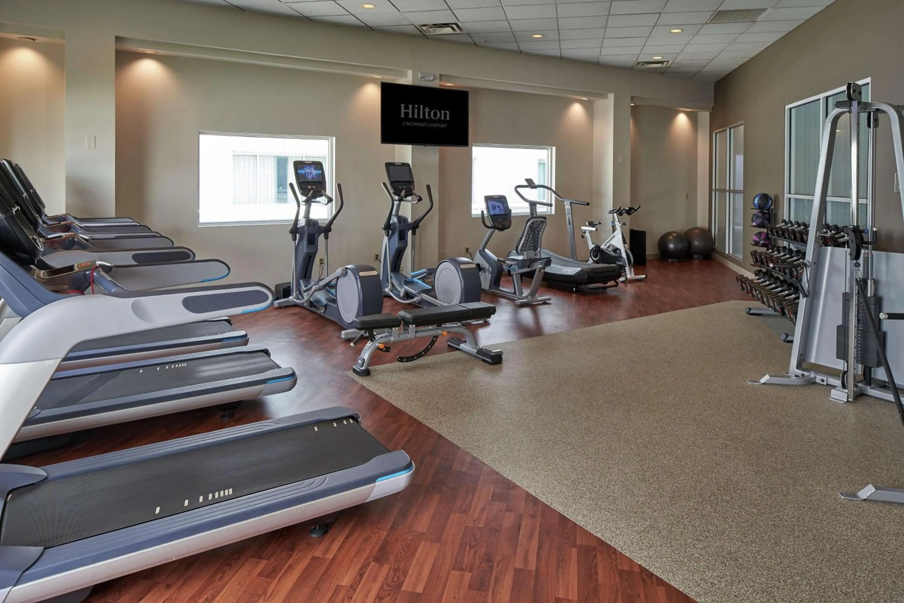 Fitness centre/facilities in Hilton Cincinnati Airport