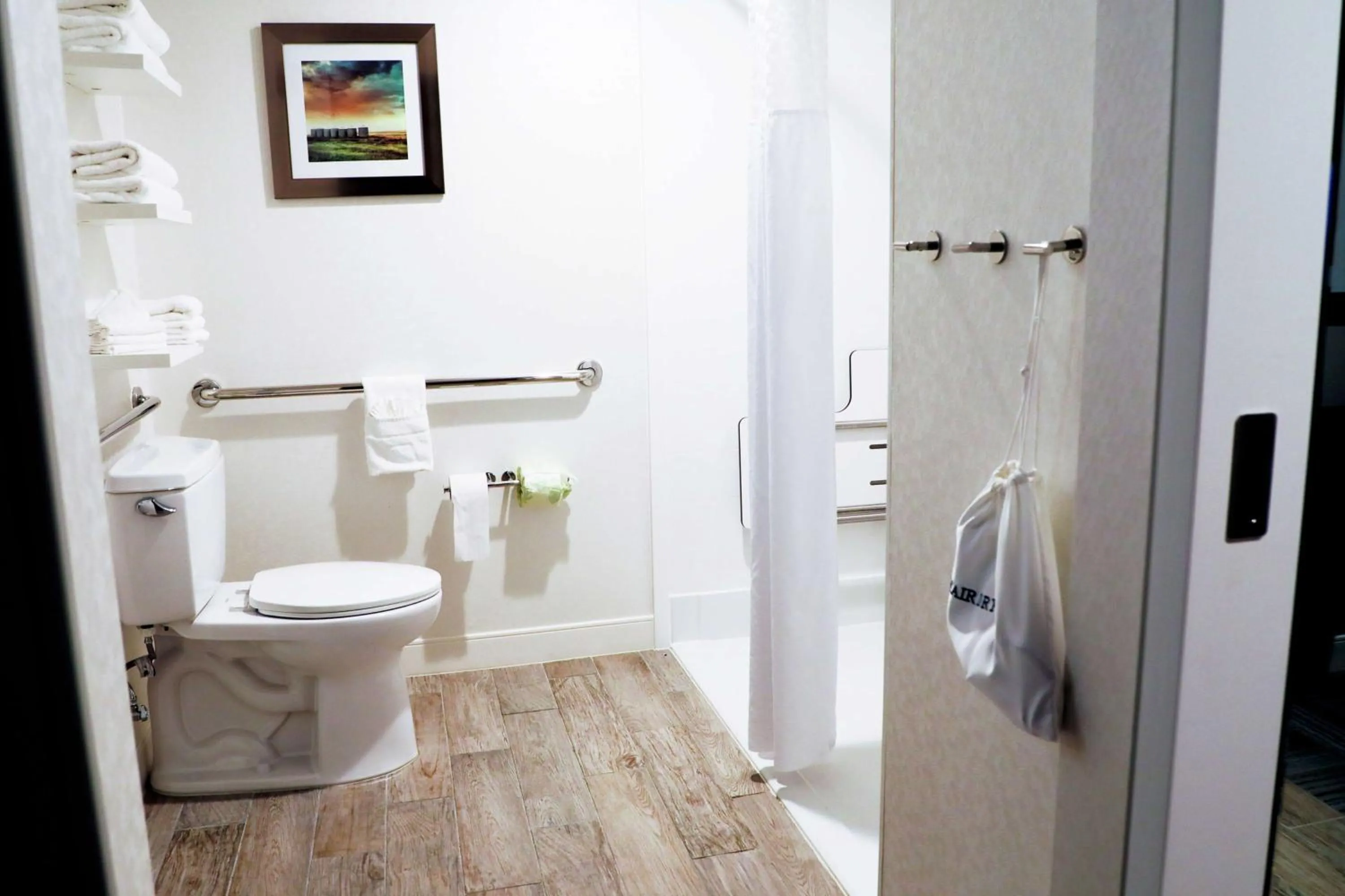 Bathroom in Hampton Inn Muskogee