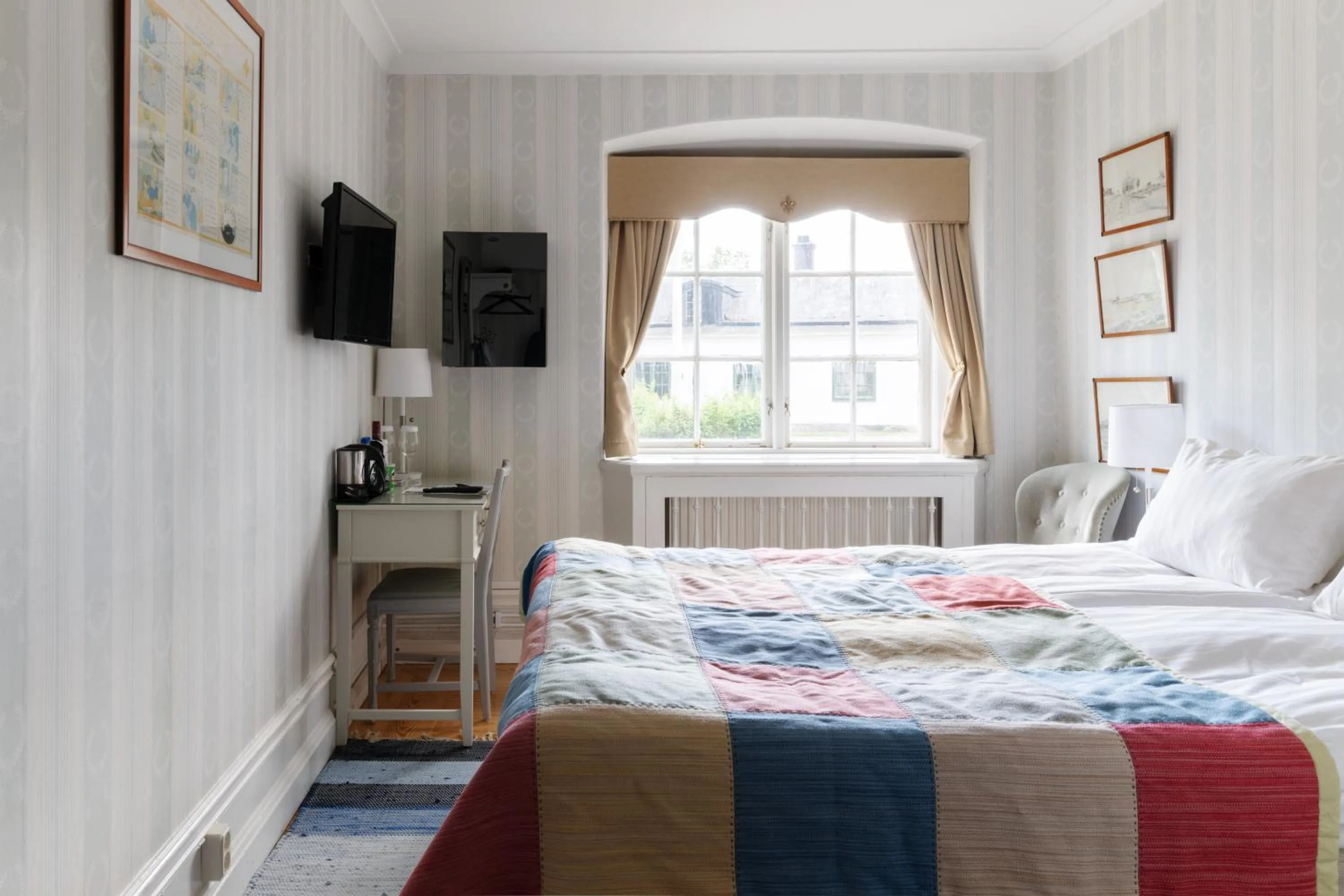 Bedroom, Bed in Gimo Herrgård