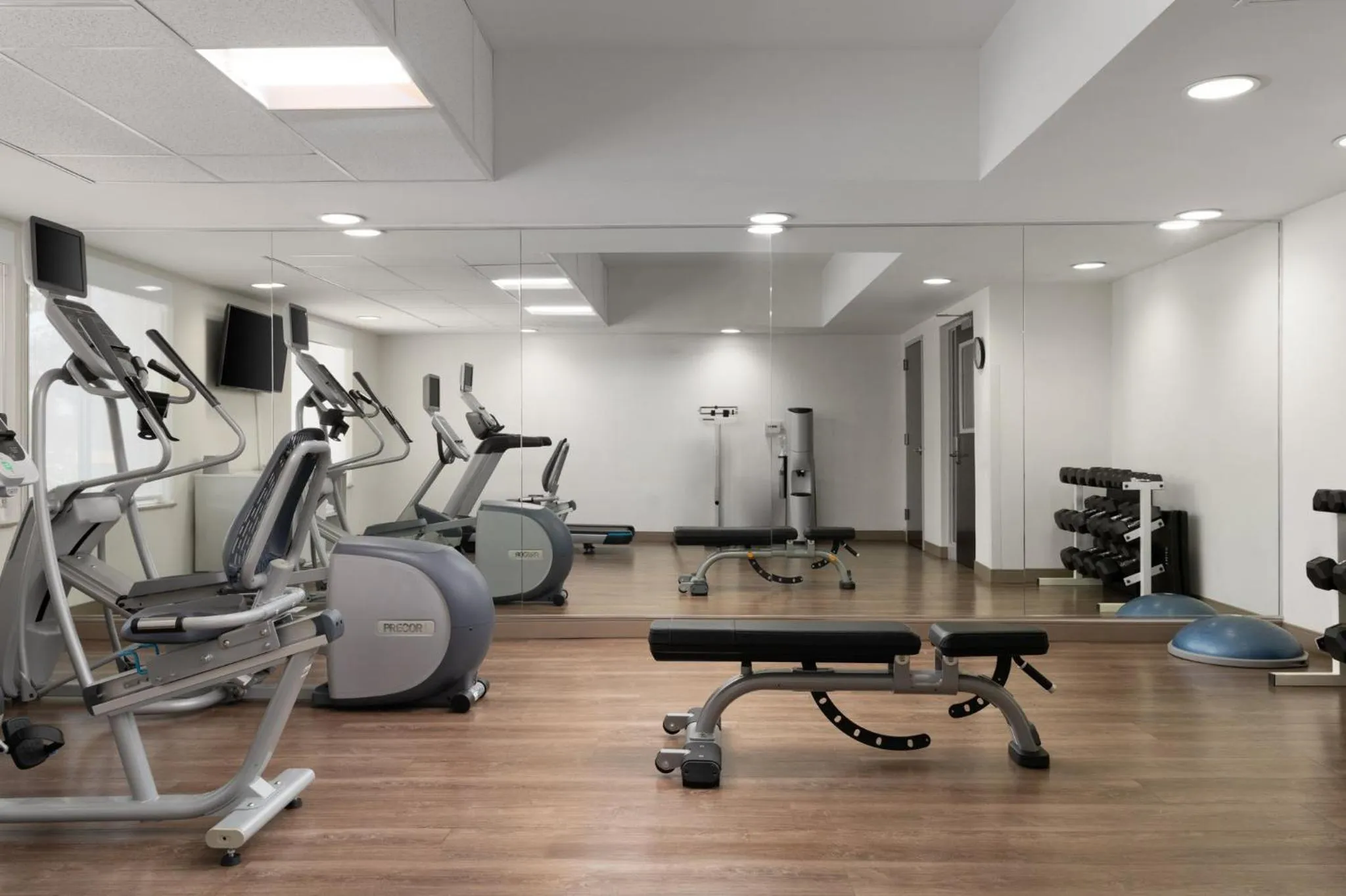 Fitness centre/facilities in Holiday Inn Express & Suites Albuquerque Historic Old Town by IHG