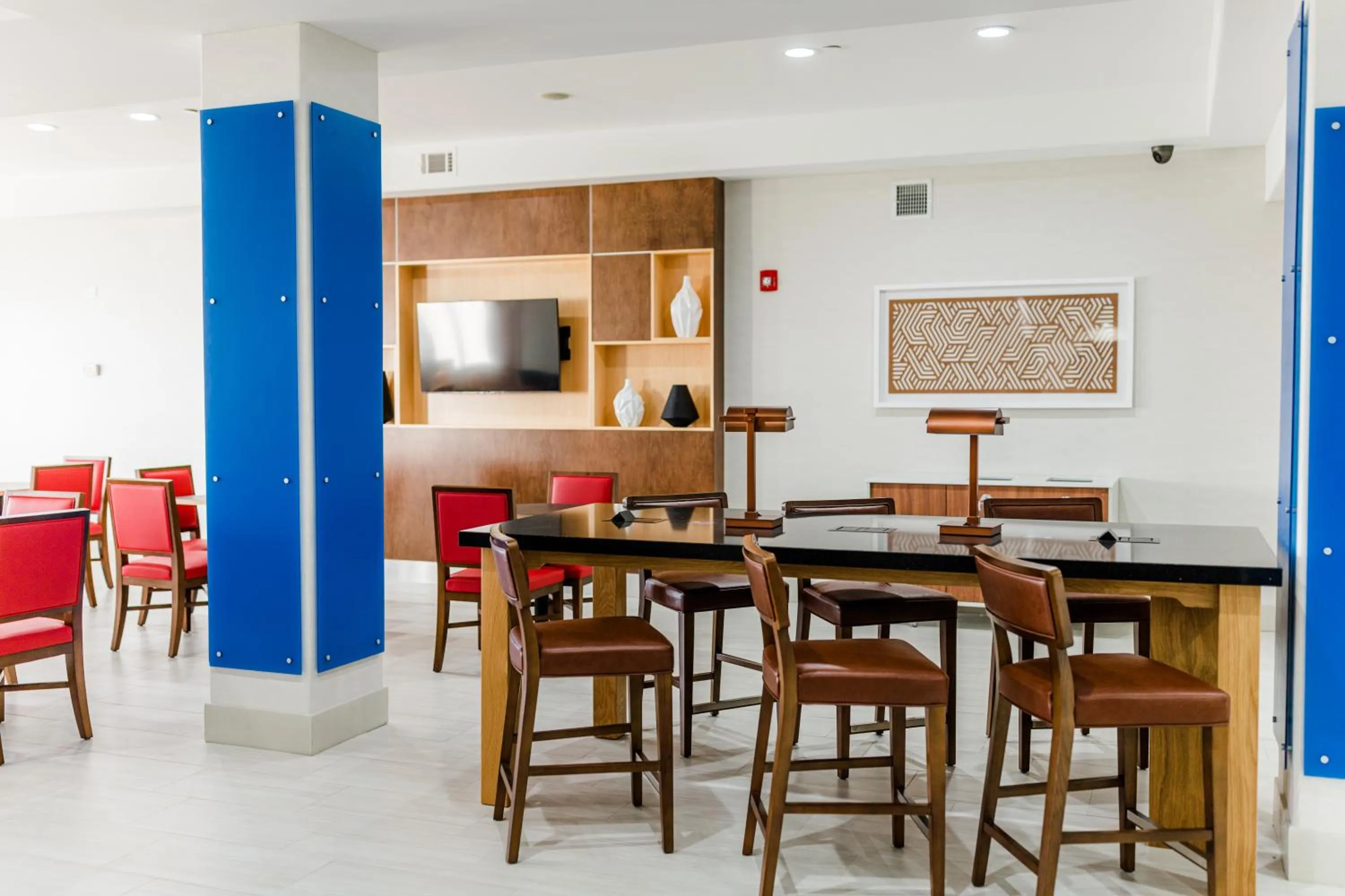 Dining area in Holiday Inn Express Hotel & Suites Greenville by IHG