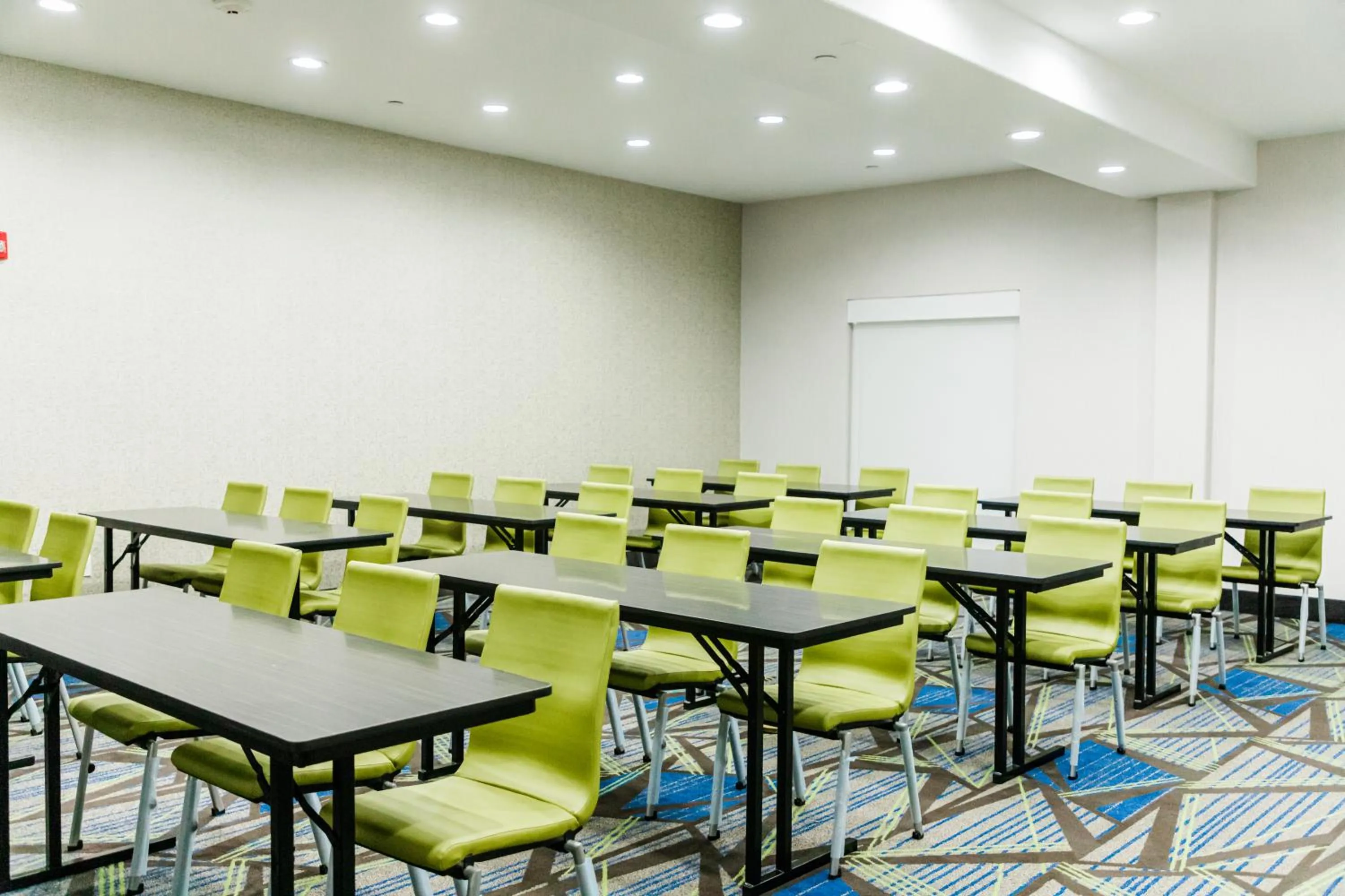Meeting/conference room in Holiday Inn Express Hotel & Suites Greenville by IHG