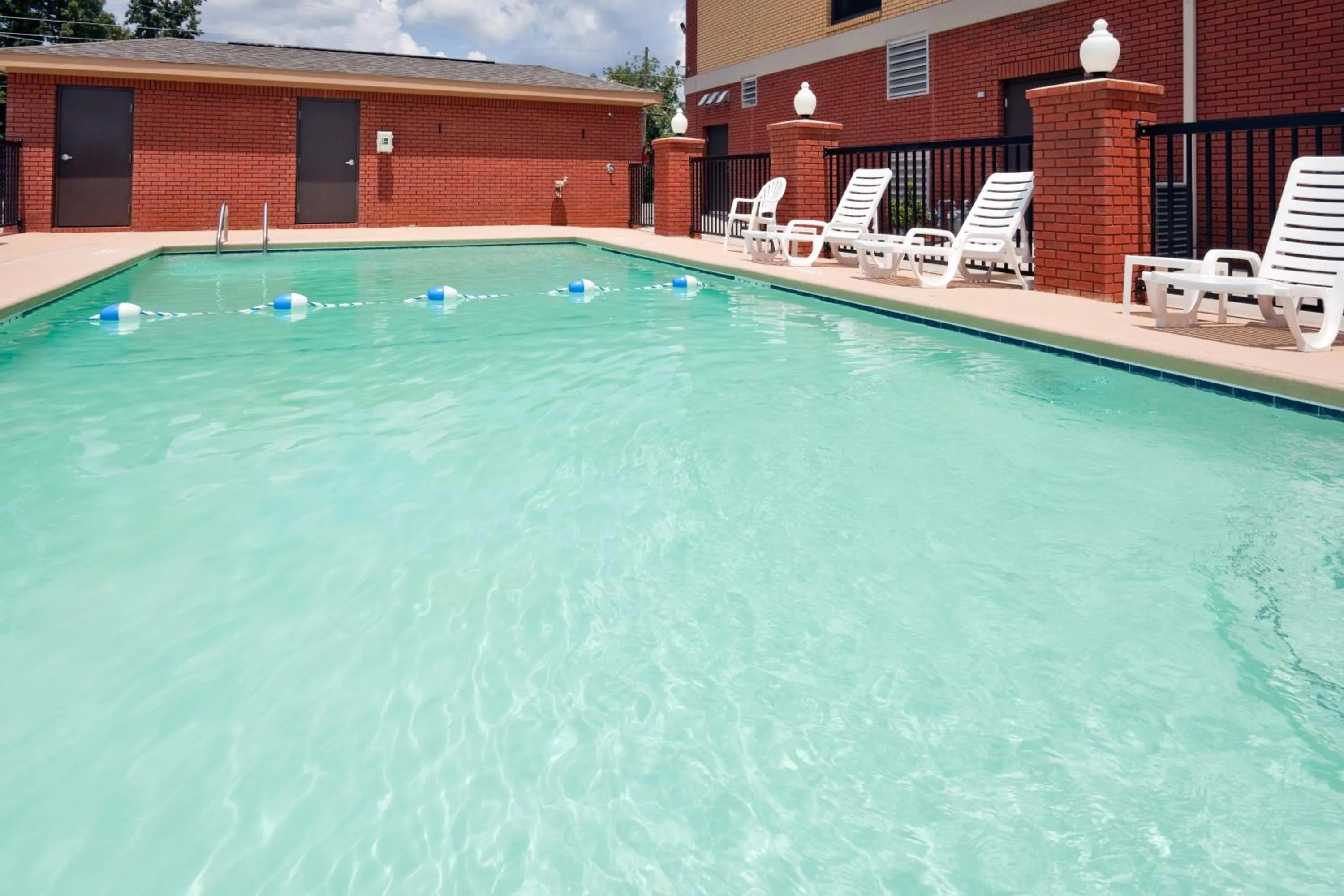 Swimming pool in Holiday Inn Express Hotel & Suites Greenville by IHG
