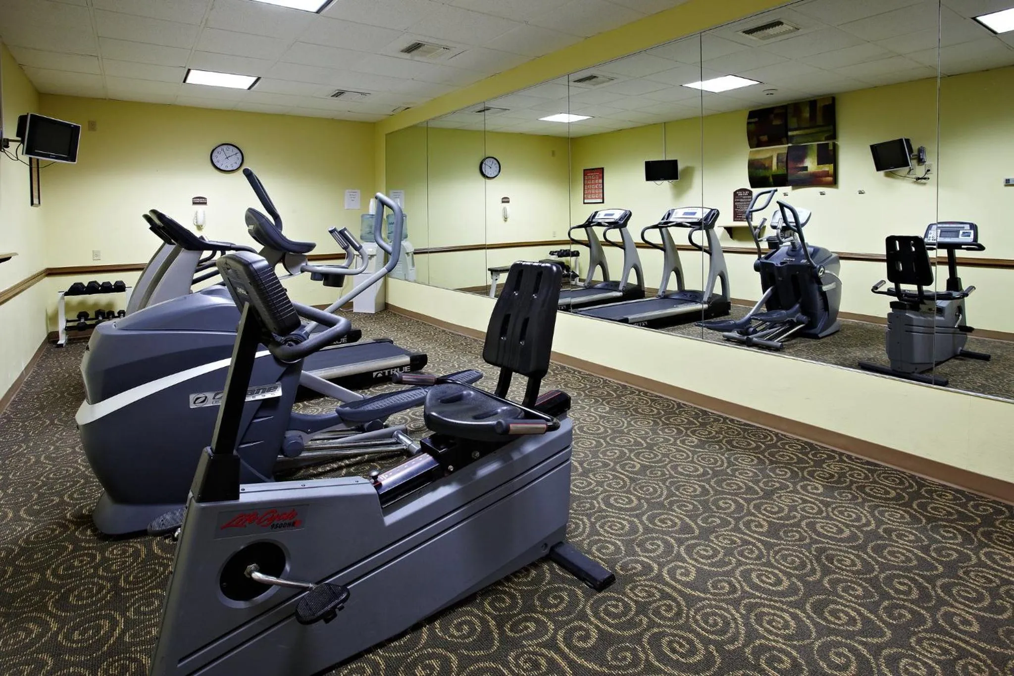 Fitness centre/facilities in Holiday Inn Mobile West I-10 by IHG