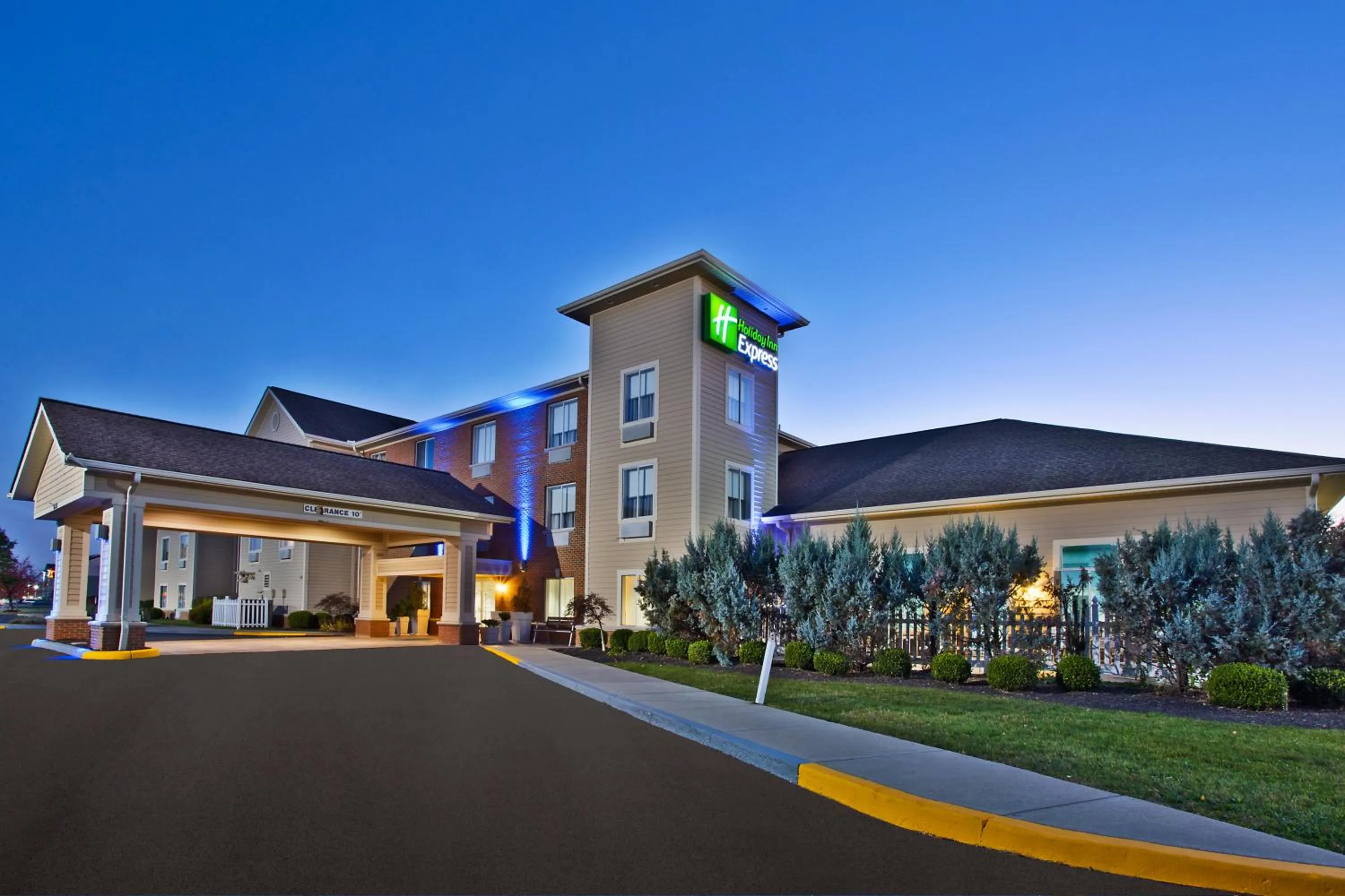Property building in Holiday Inn Express Hotel & Suites Columbus Southeast Groveport by IHG