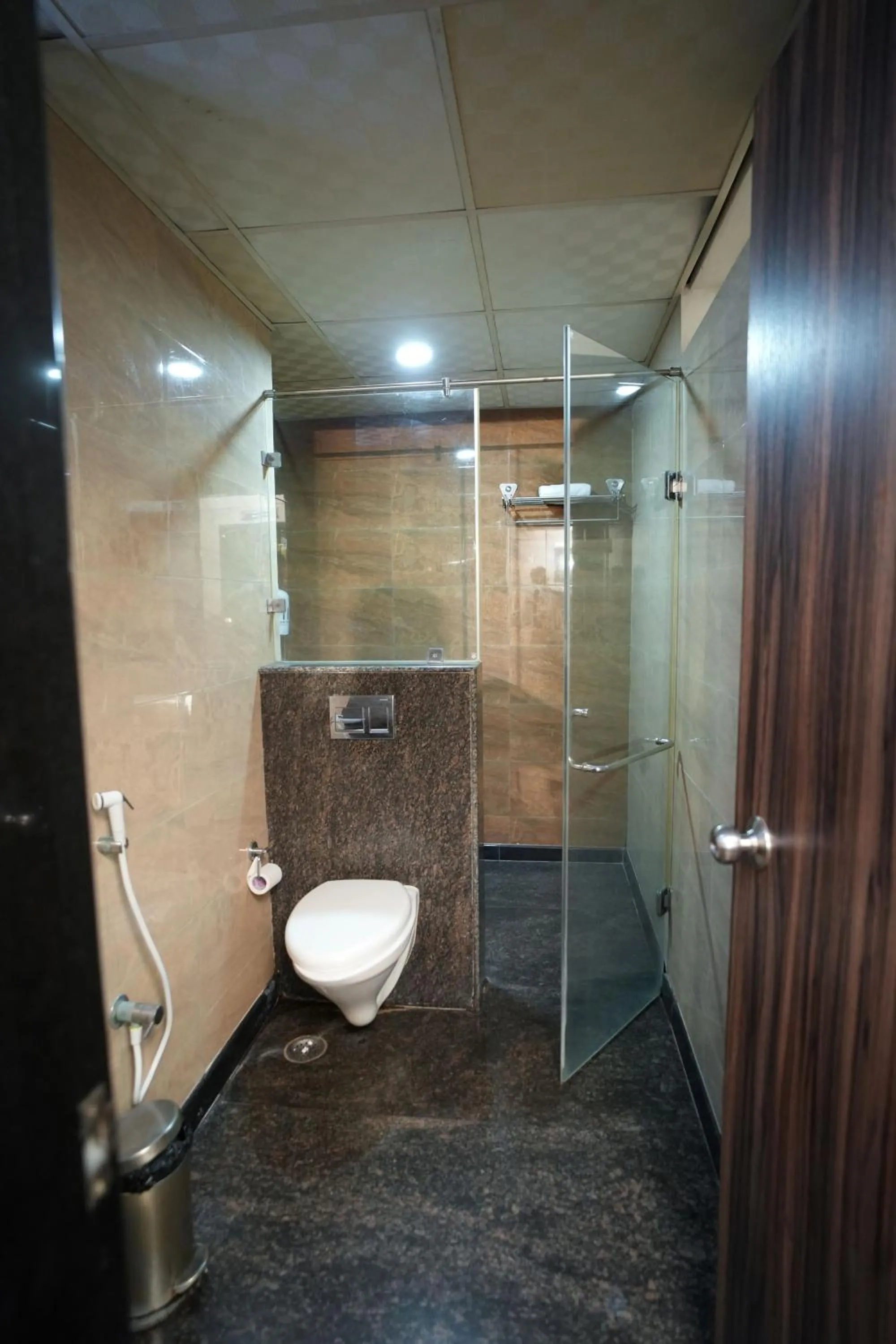 Bathroom in Cartier Biznotel