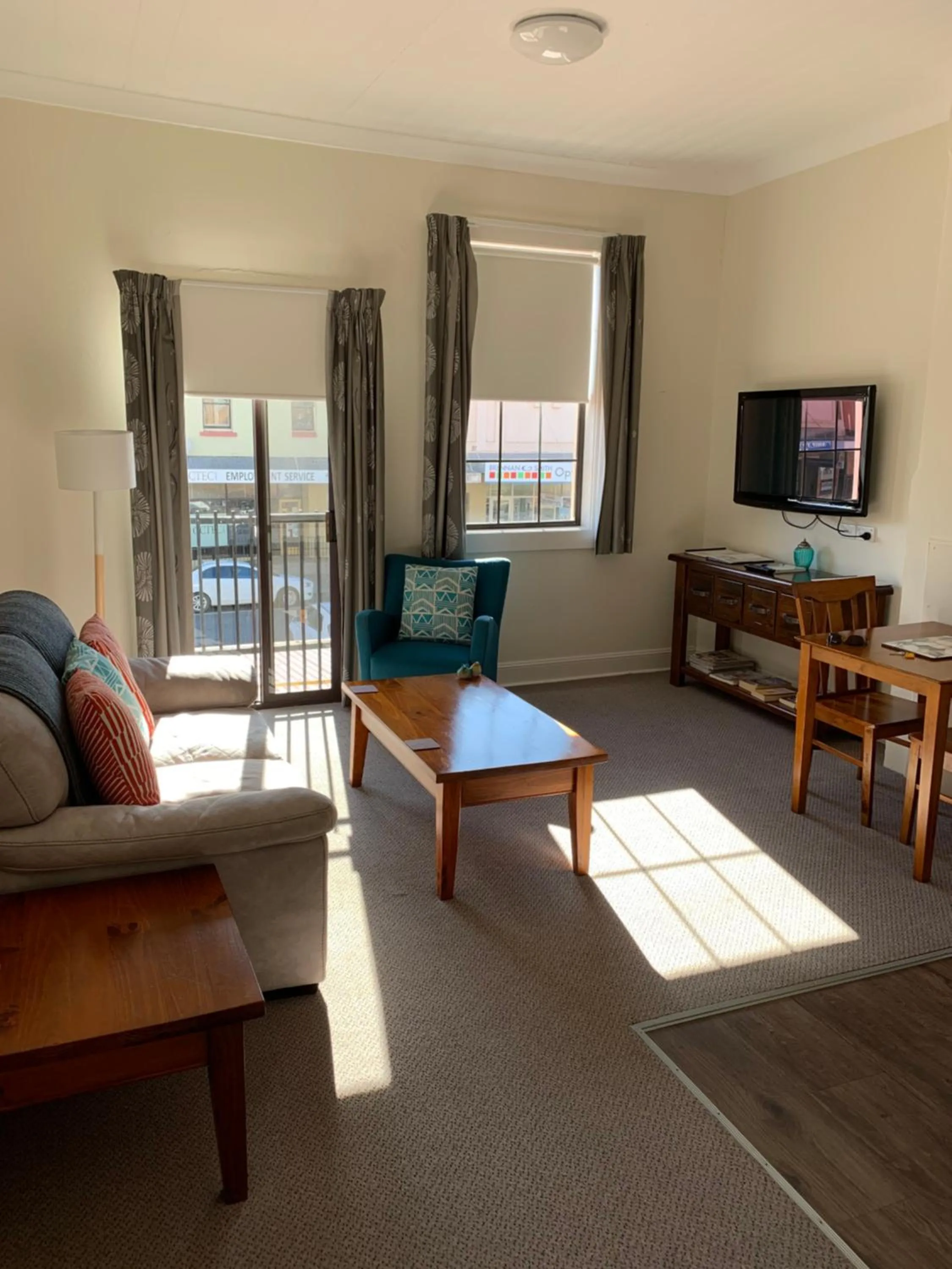 One-Bedroom Apartment in Apartments On Grey