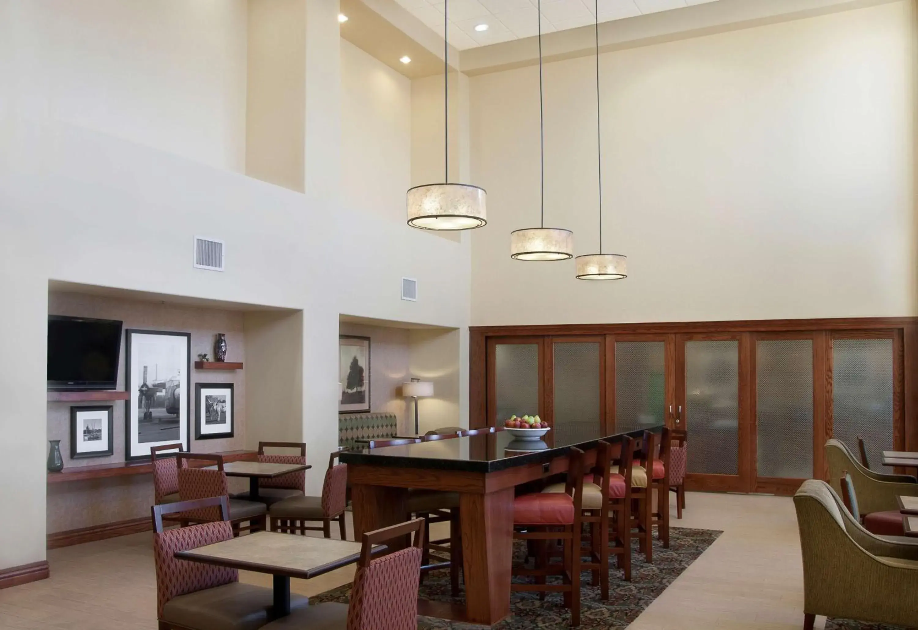 Restaurant/places to eat in Hampton Inn and Suites-Brownsville Restaurant/places to eat in Hampton Inn and Suites-Brownsville