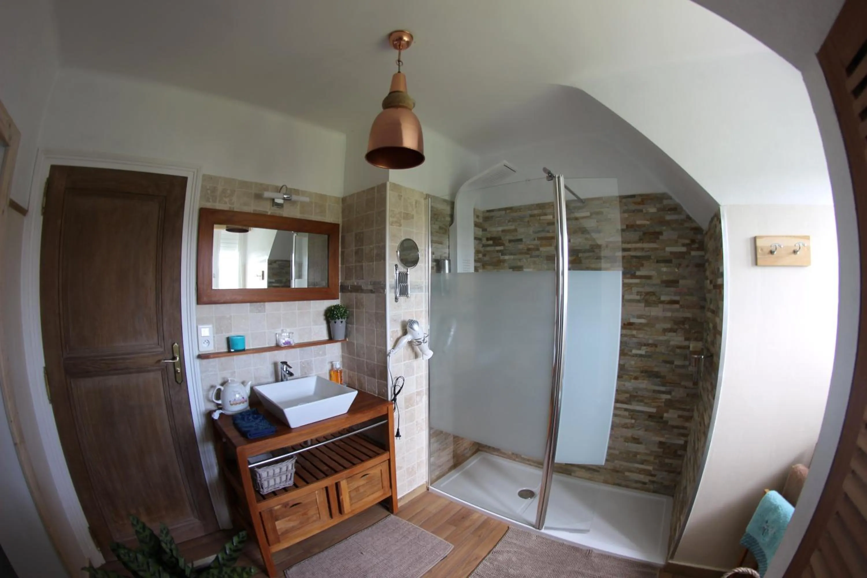 Shower in La maison de l'Odet