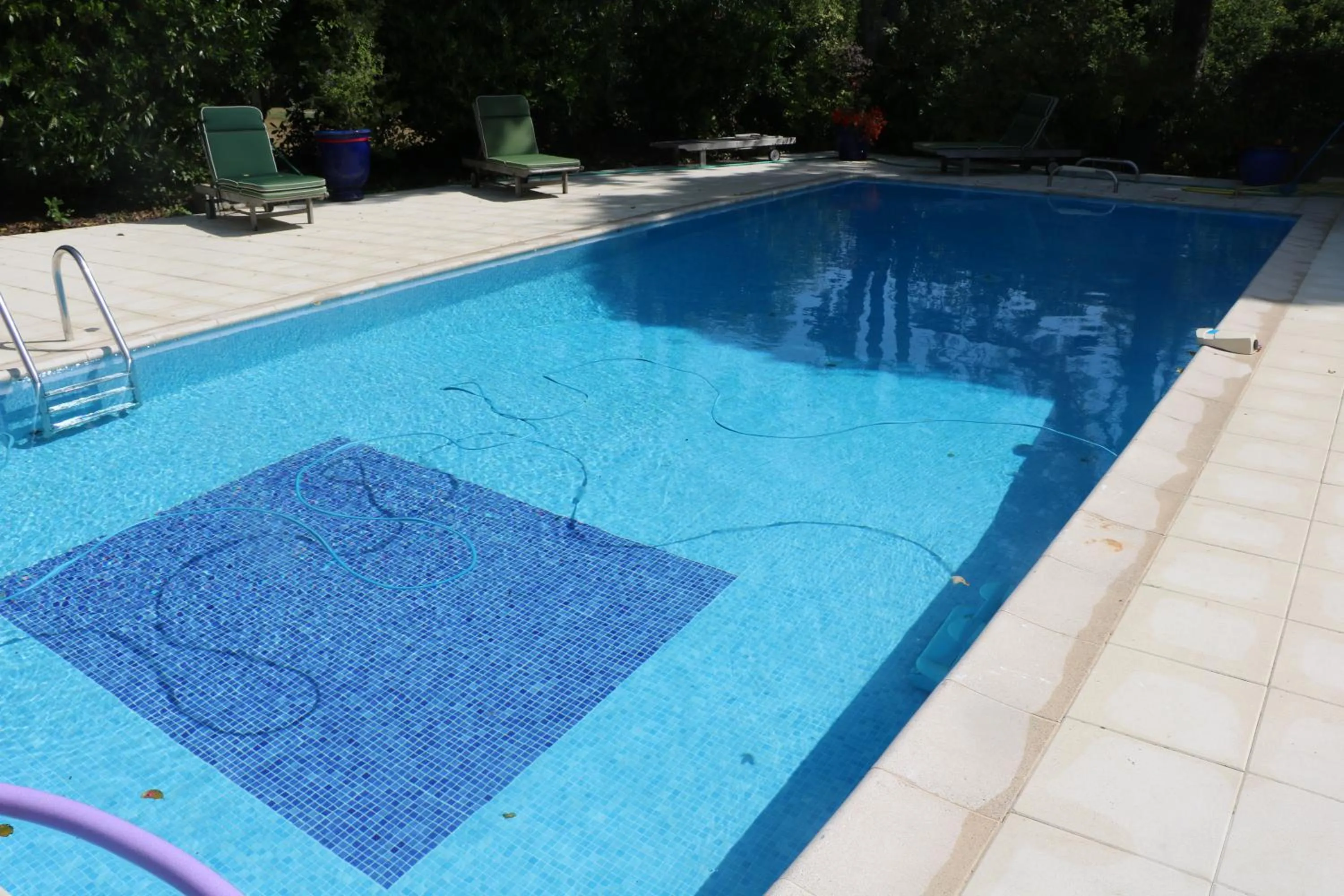 Swimming pool in La maison de l'Odet