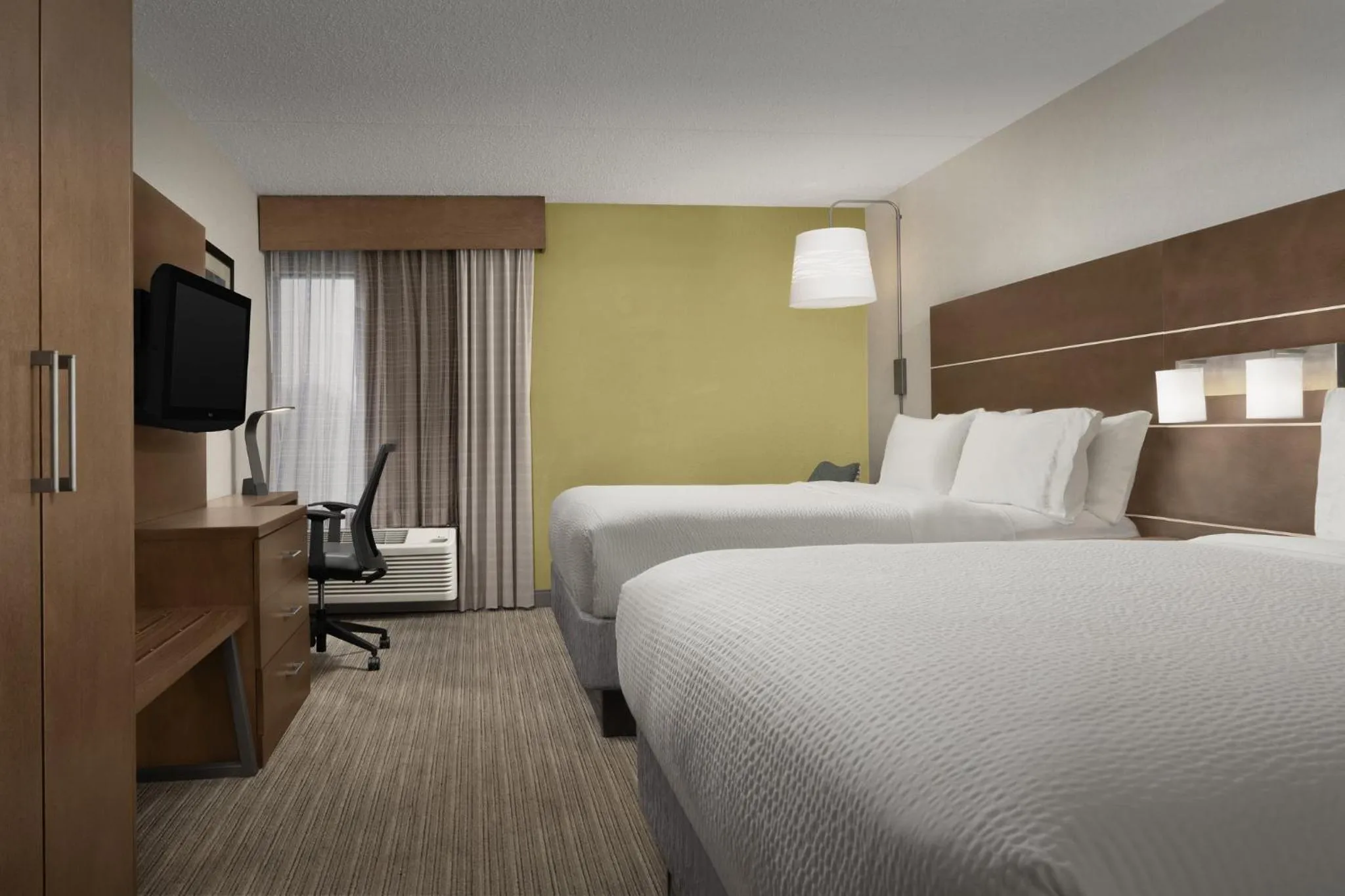 Photo of the whole room, Bed in Holiday Inn Express Andover North - Lawrence by IHG