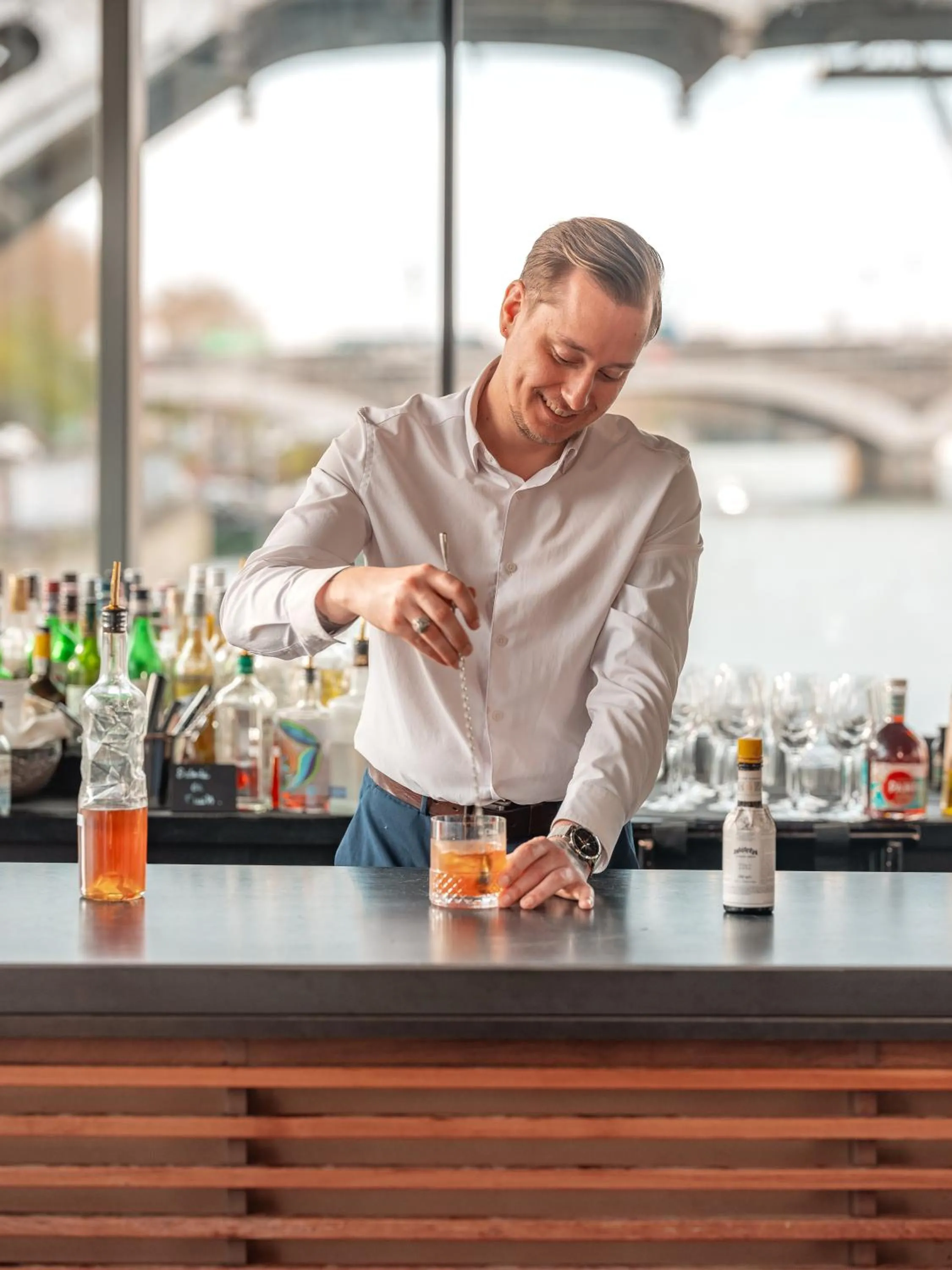 Lounge or bar in Hotel OFF Paris Seine