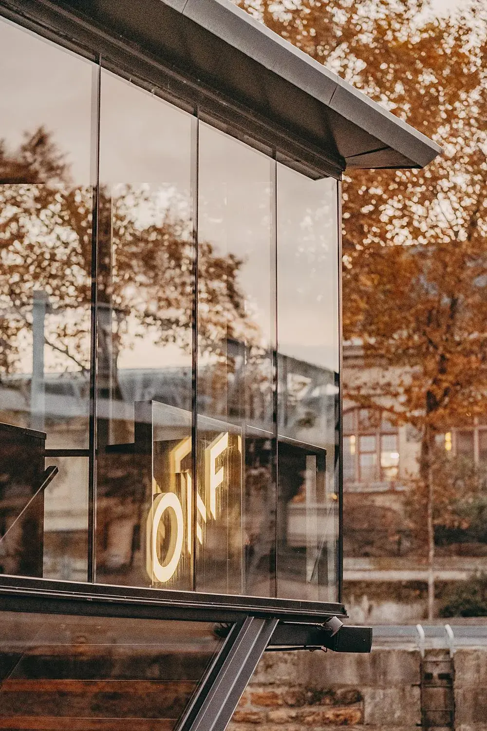 Property building in Hotel OFF Paris Seine Property building in Hotel OFF Paris Seine