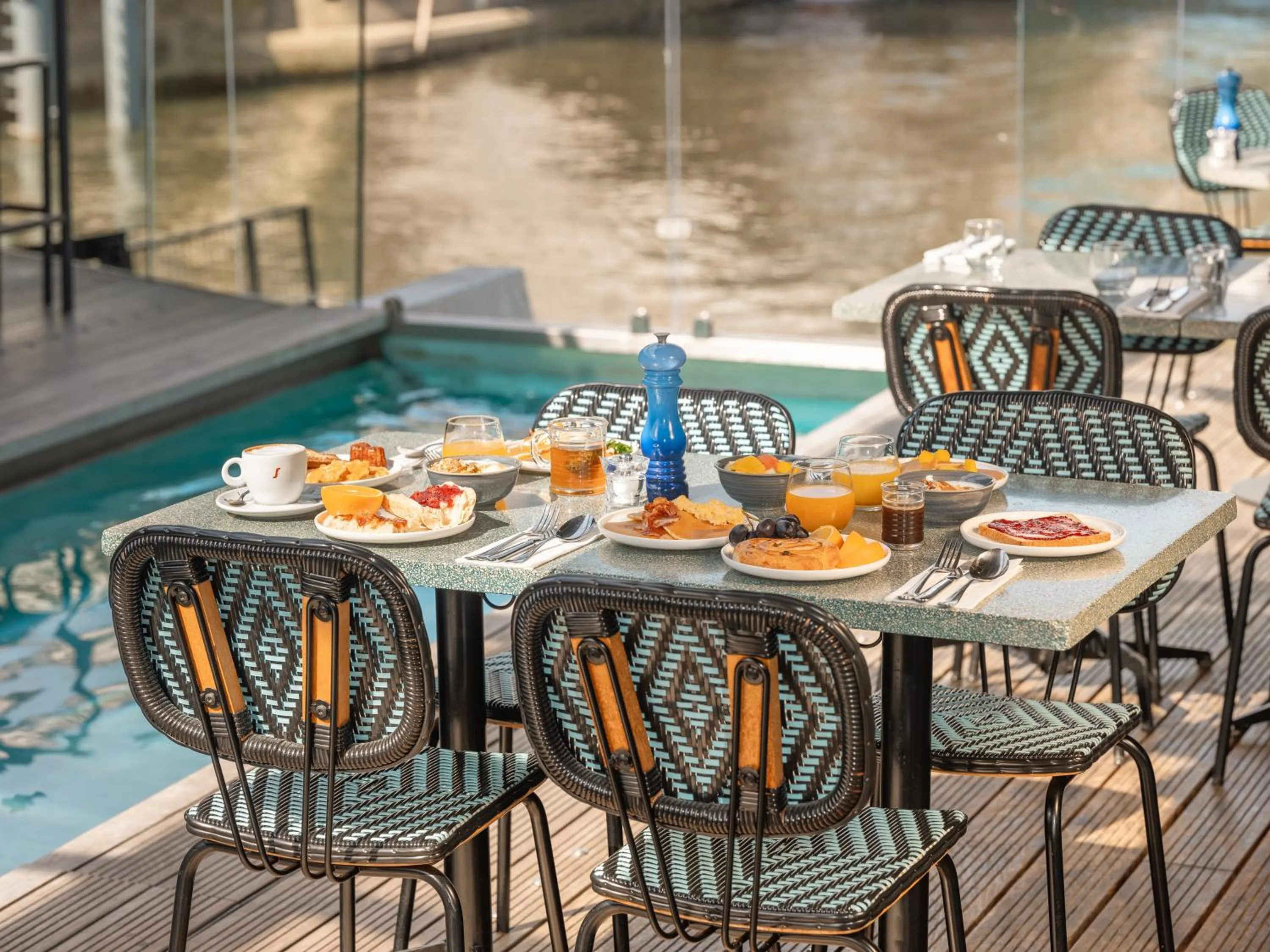 Continental breakfast in Hotel OFF Paris Seine