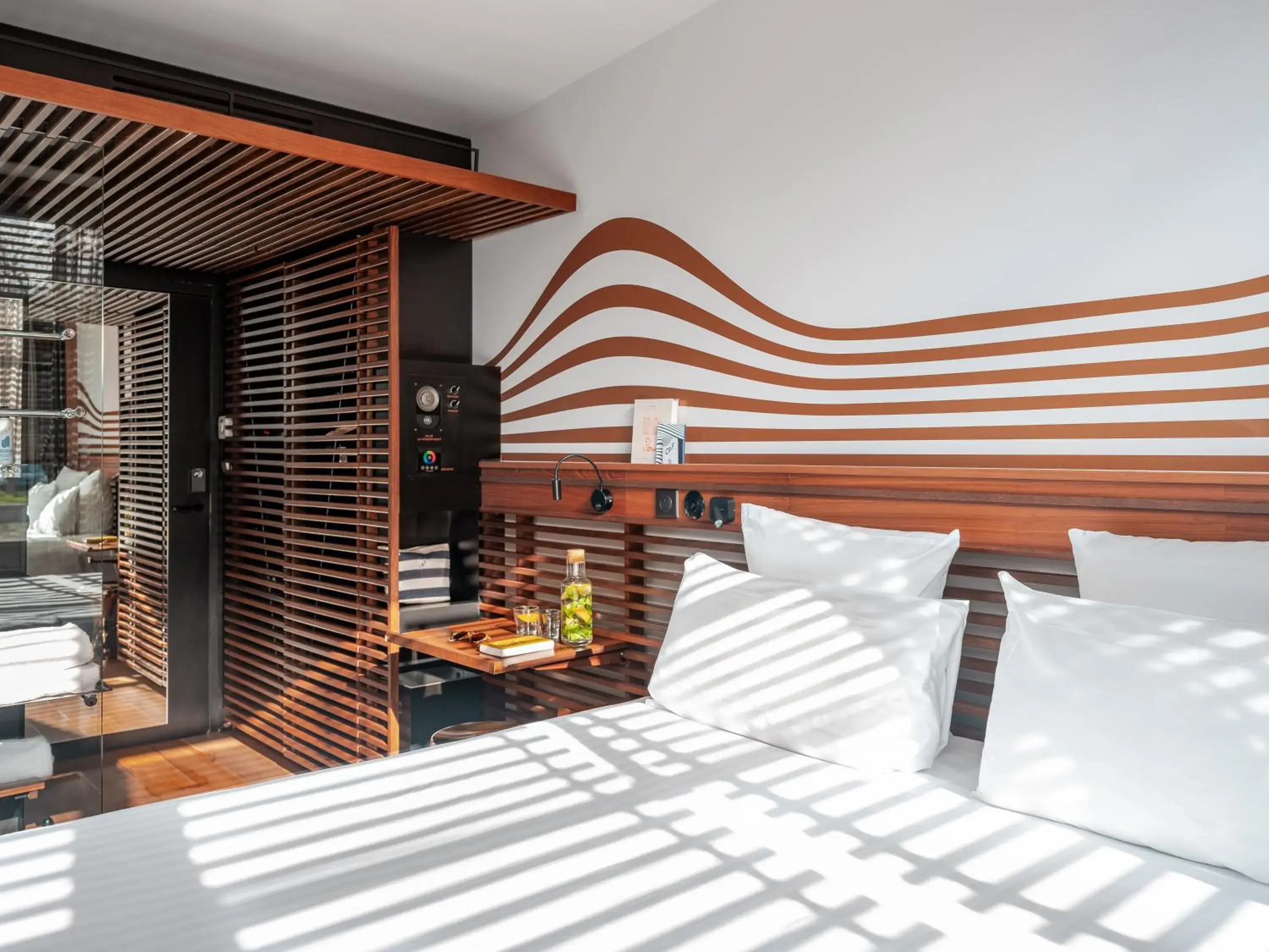 Bed in Hotel OFF Paris Seine Bed in Hotel OFF Paris Seine