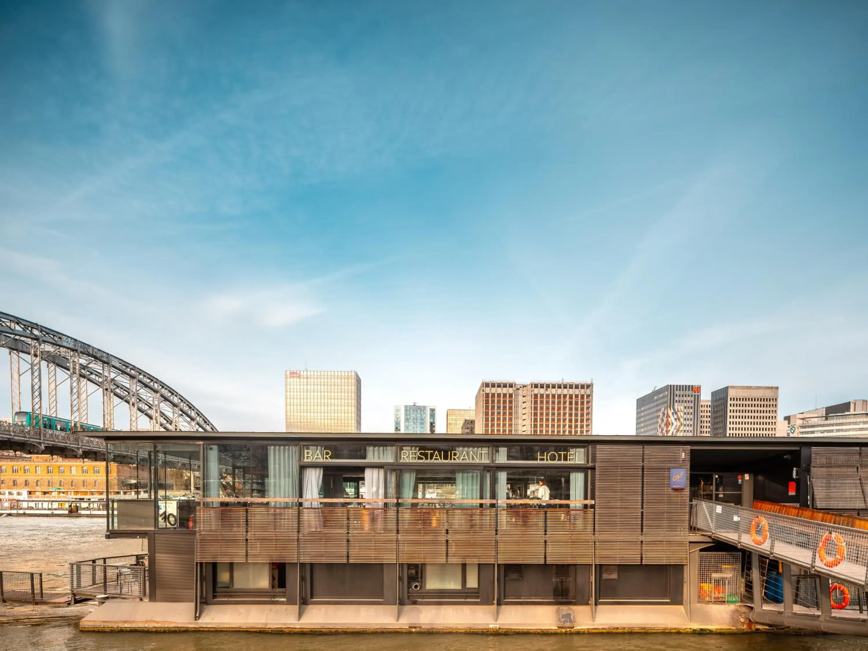 Facade/entrance in Hotel OFF Paris Seine Facade/entrance in Hotel OFF Paris Seine