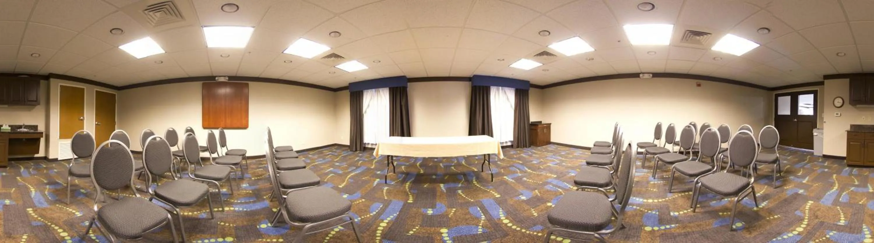 Meeting/conference room in Holiday Inn Express Hotel and Suites Bastrop by IHG