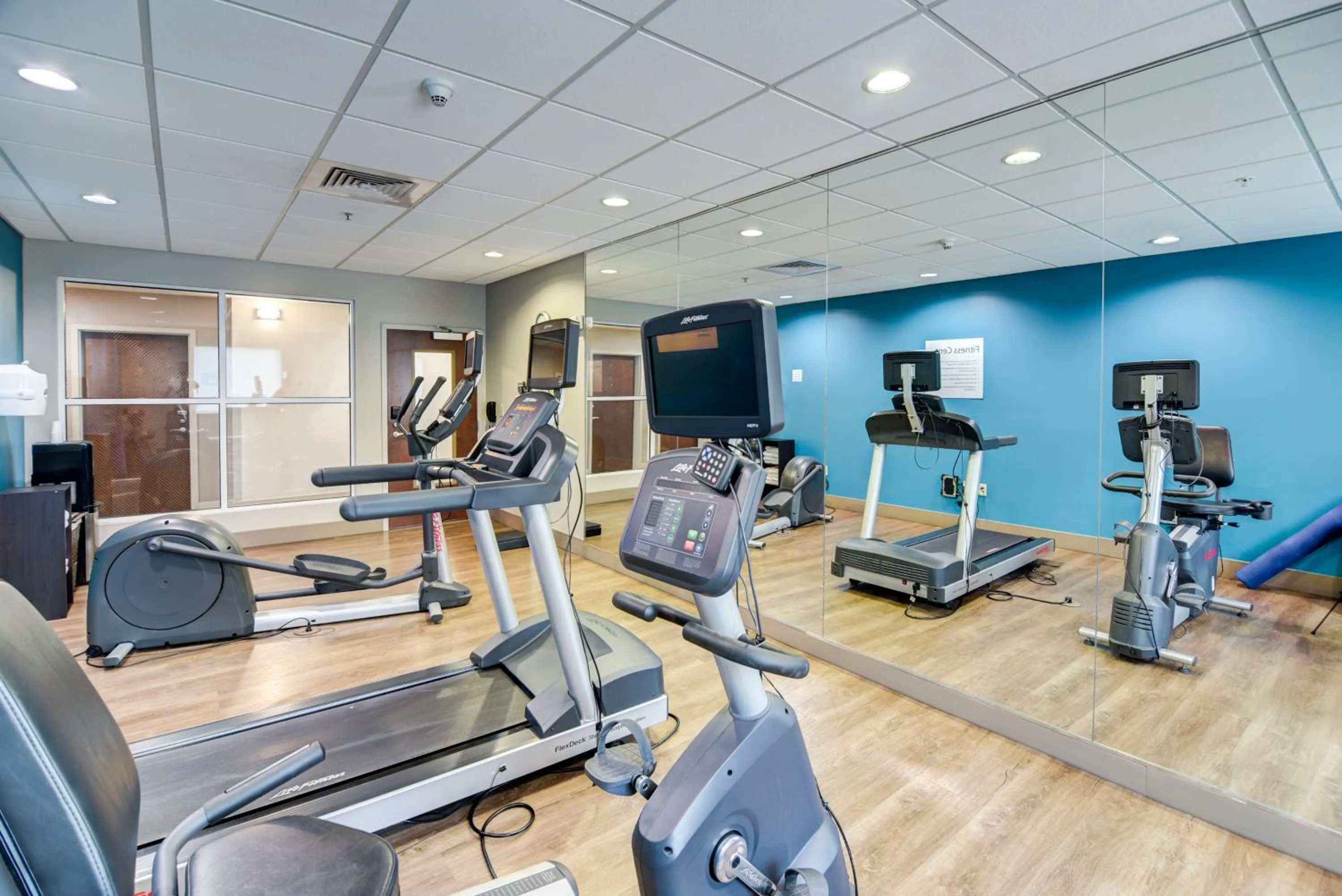 Fitness centre/facilities in Holiday Inn Express Hotel & Suites Foley by IHG