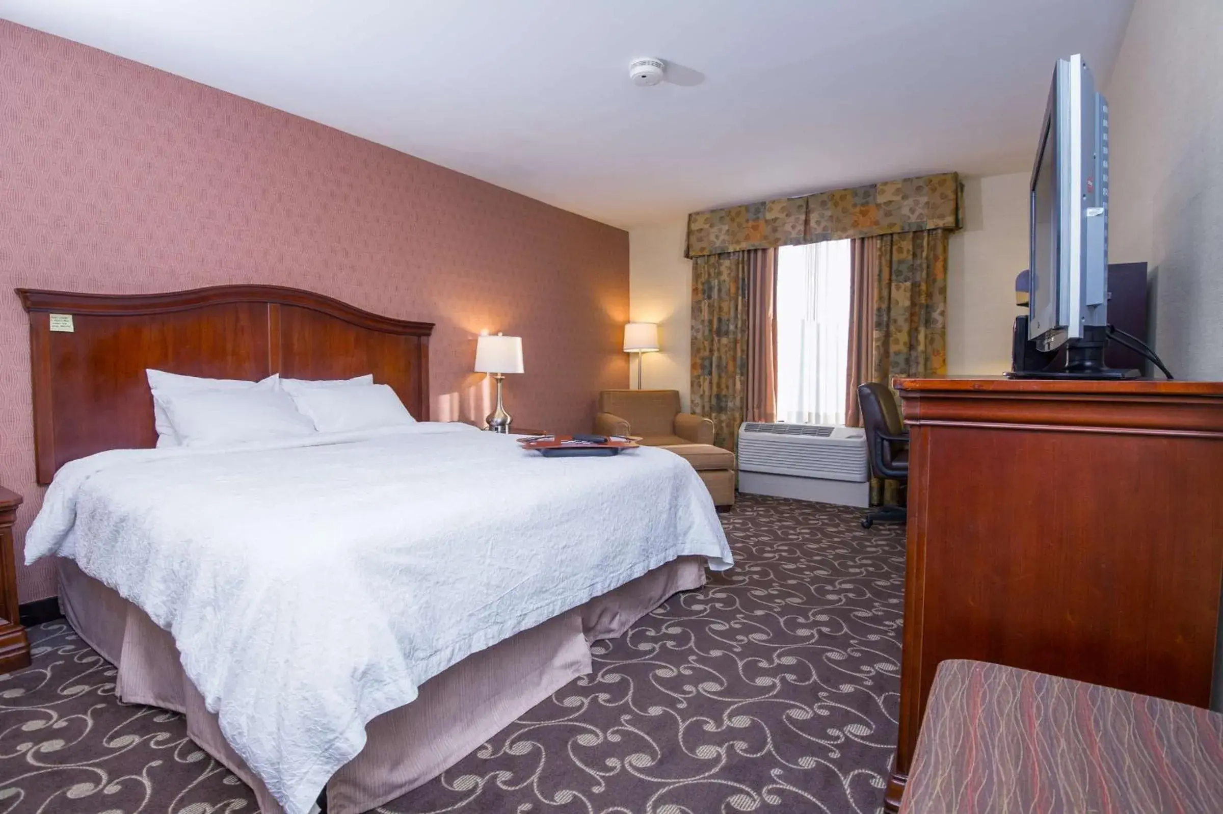 Bed in Hampton by Hilton Brattleboro Bed in Hampton by Hilton Brattleboro