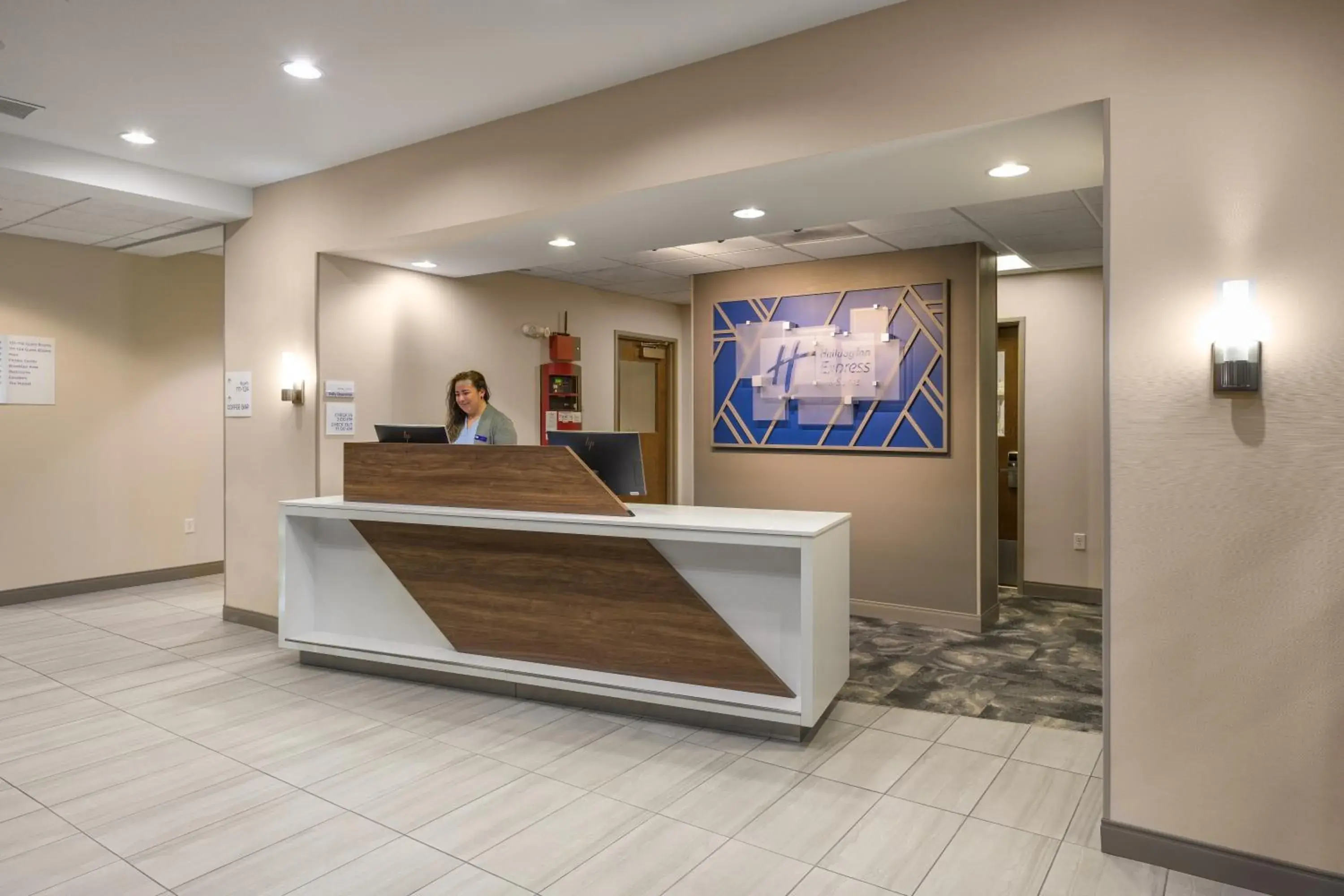 Lobby or reception in Holiday Inn Express Belgrade-Bozeman Area by IHG Lobby or reception in Holiday Inn Express Belgrade-Bozeman Area by IHG