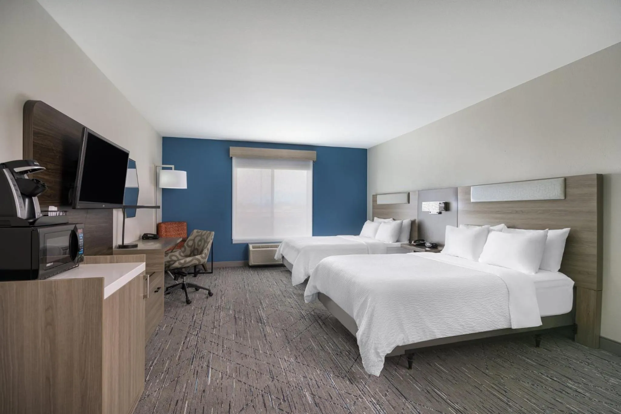 Photo of the whole room, Bed in Holiday Inn Express Belgrade-Bozeman Area by IHG