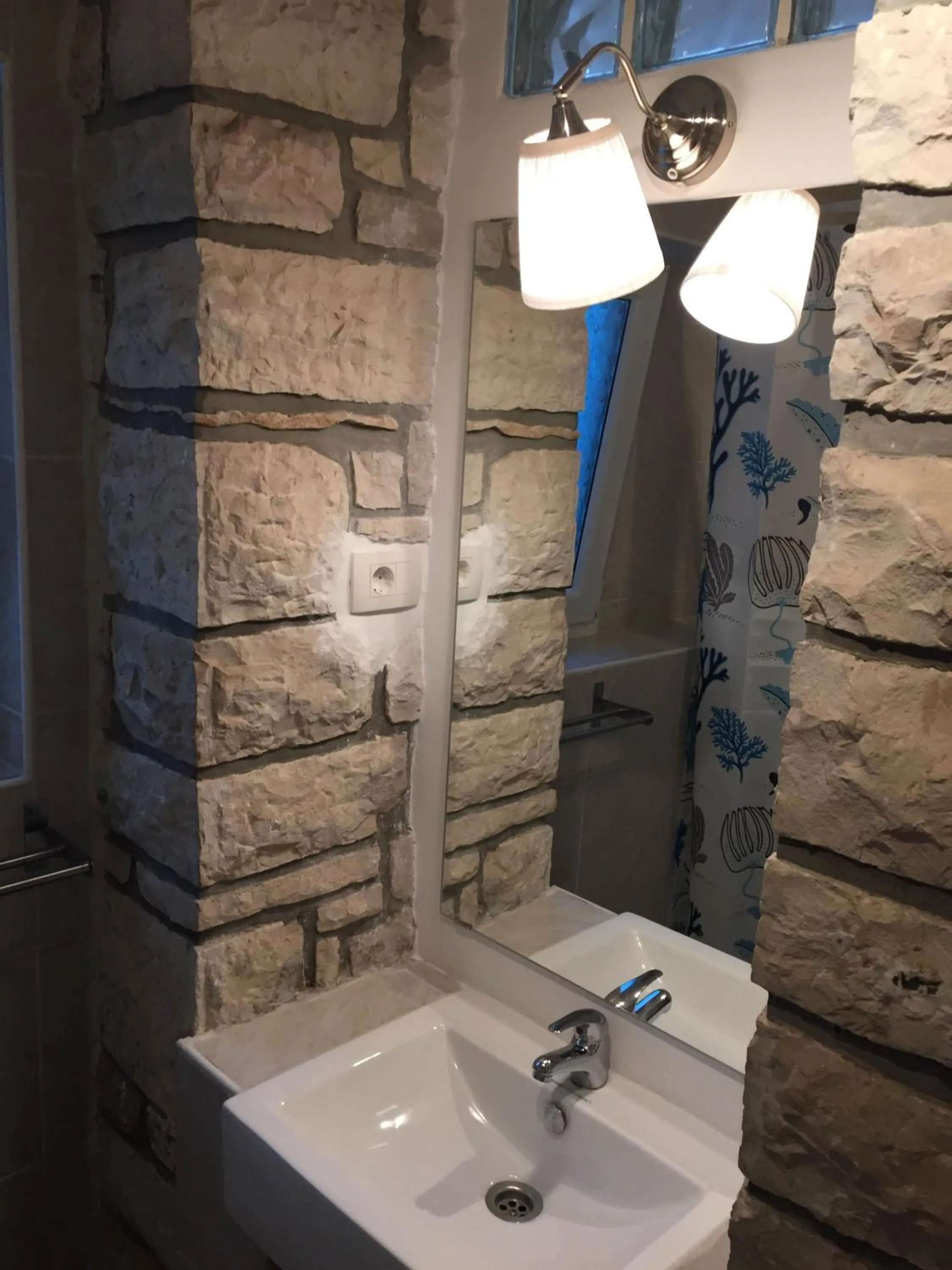 Shower in Apartments Vela