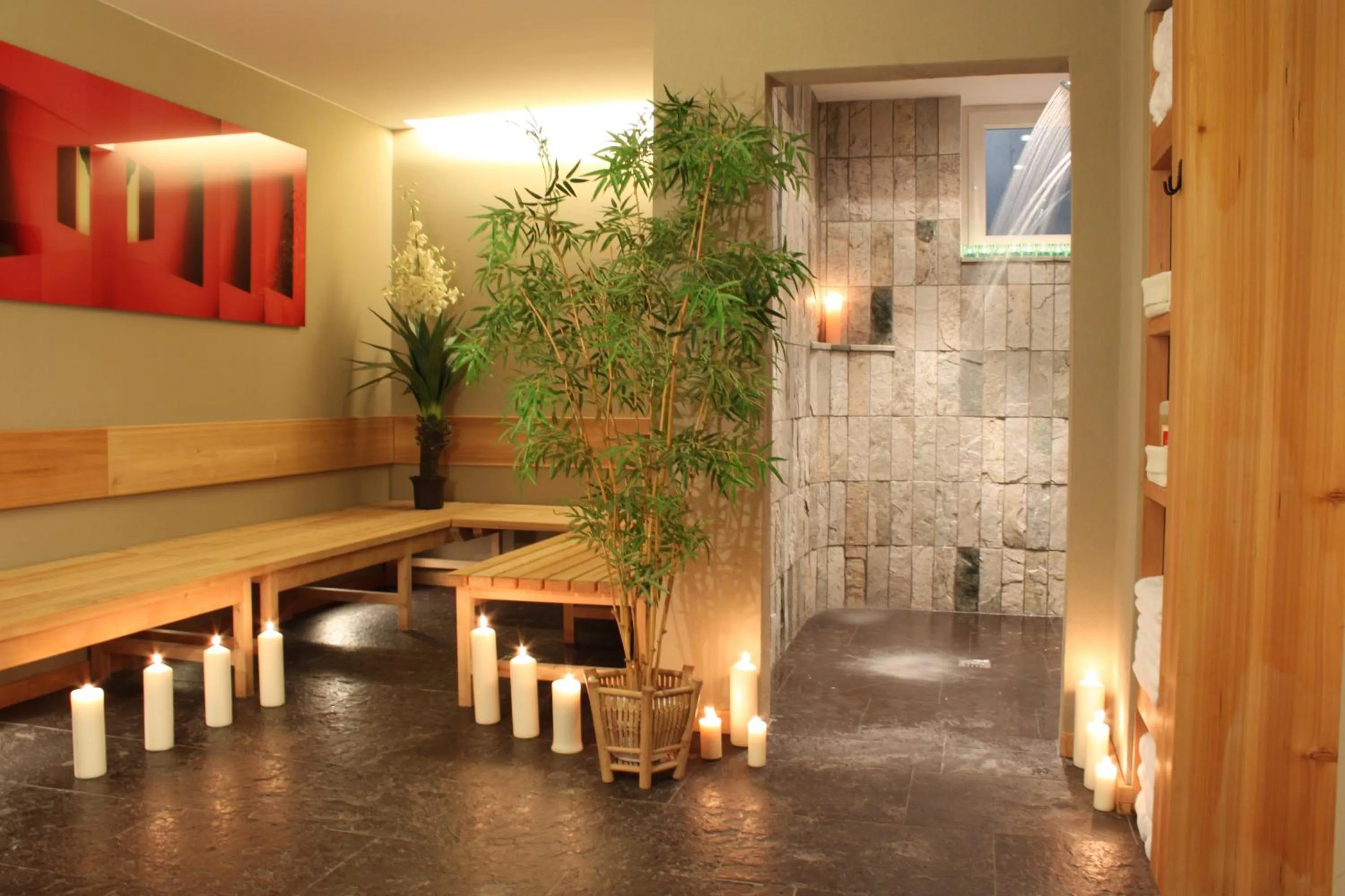 Spa and wellness centre/facilities in Romantik Hotel Chalet am Kiental