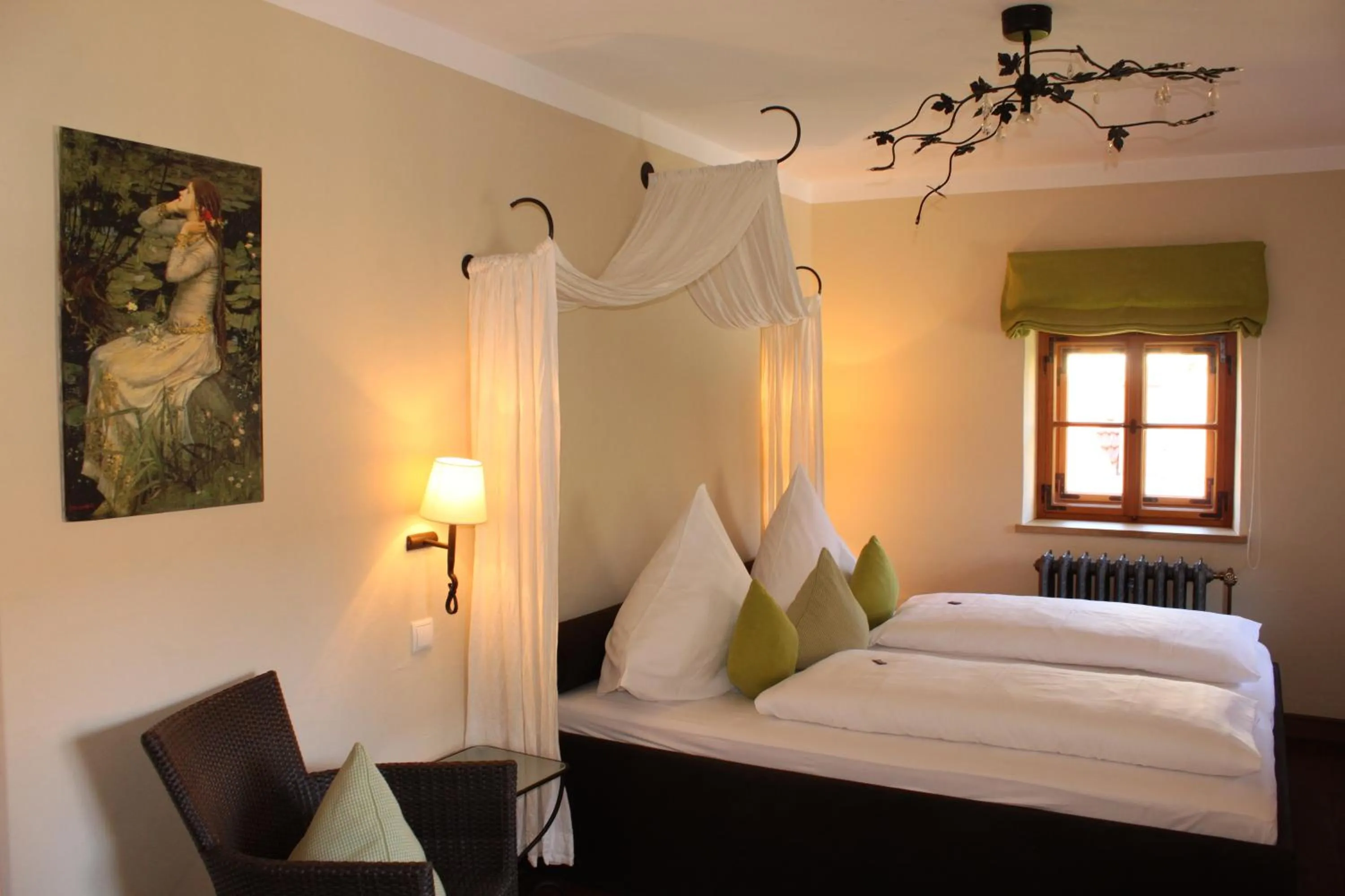 Photo of the whole room, Bed in Romantik Hotel Chalet am Kiental